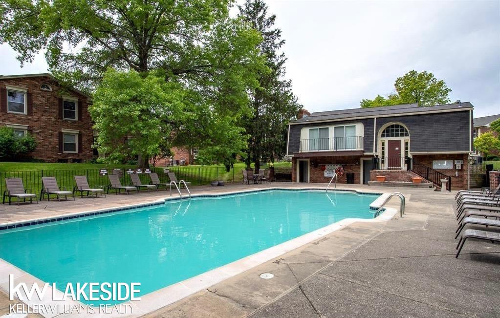 6322 Pepper Hill Street, West Bloomfield, MI — Photo 42