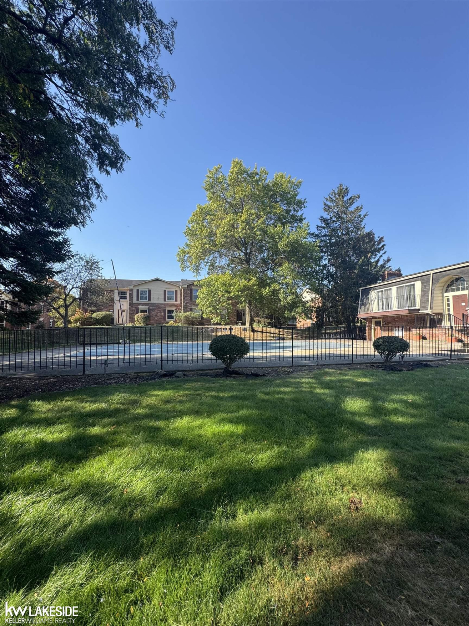 6322 Pepper Hill Street, West Bloomfield, MI — Photo 44