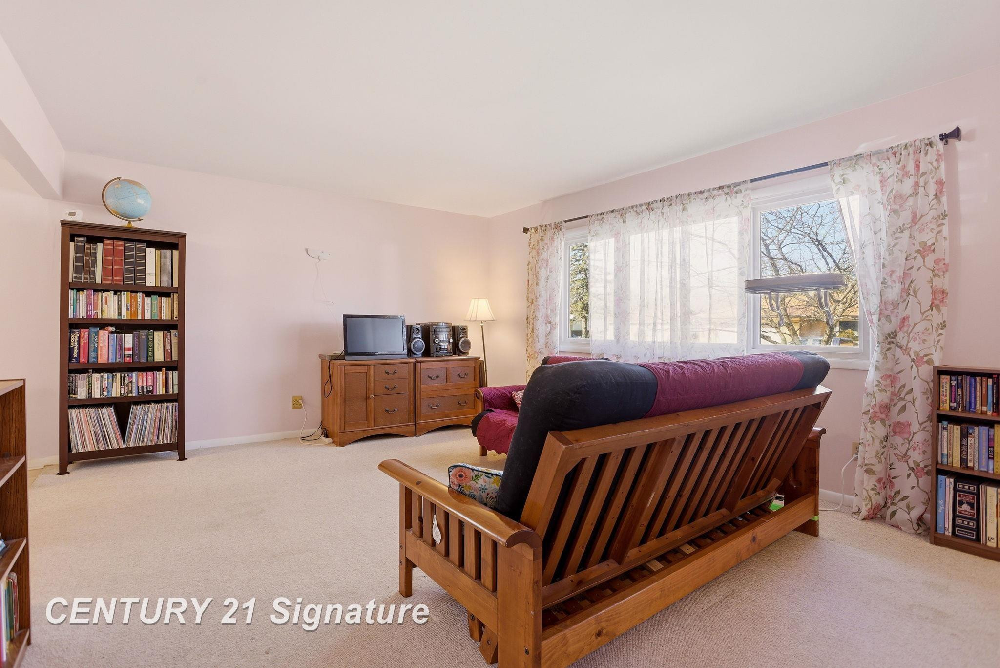 2292 Mayfield Street, Saginaw, MI 48602 — Photo 6