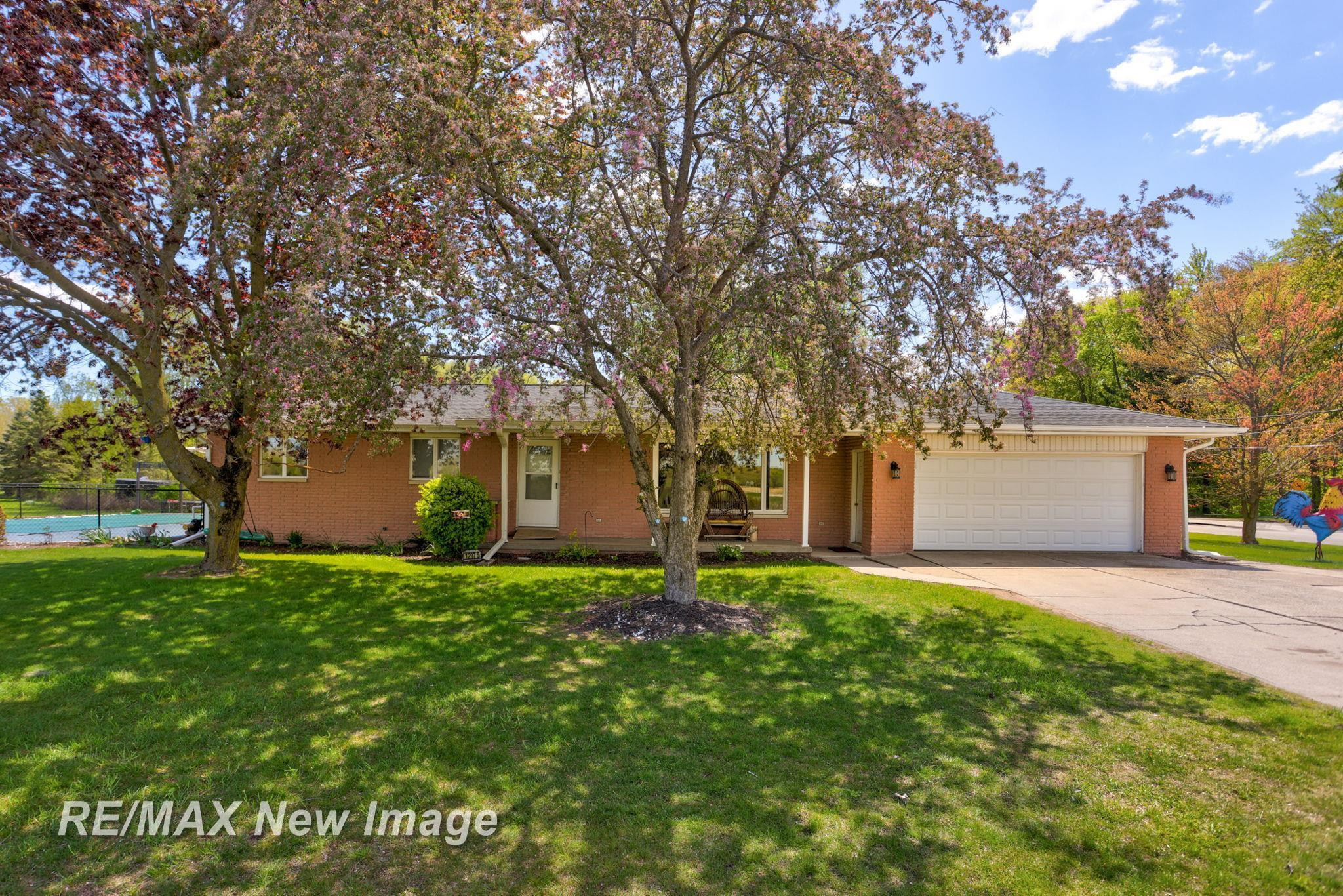 12975 Frost Road, Hemlock, MI 48626 — Photo 2