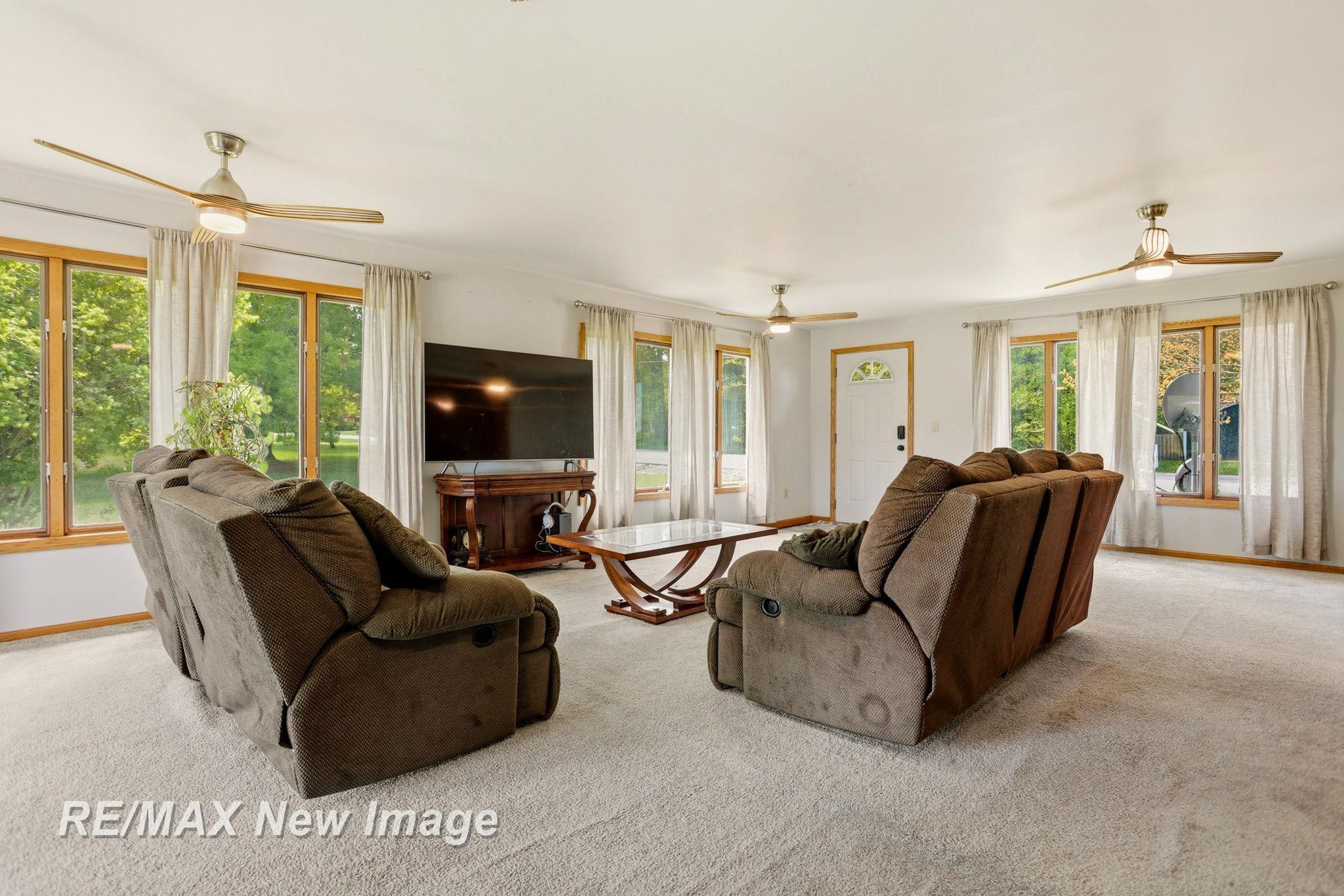 12975 Frost Road, Hemlock, MI 48626 — Photo 24