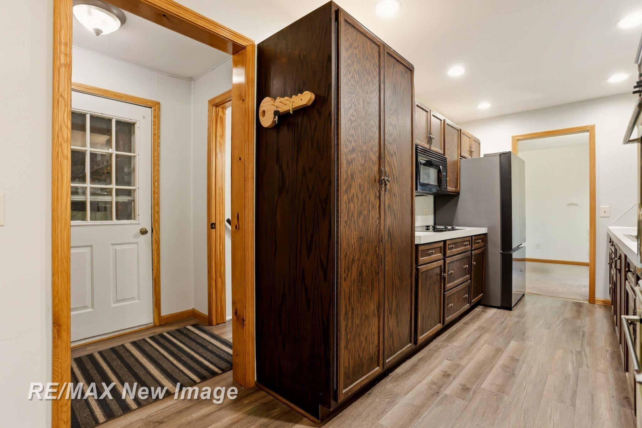 12975 Frost Road, Hemlock, MI 48626 — Photo 31