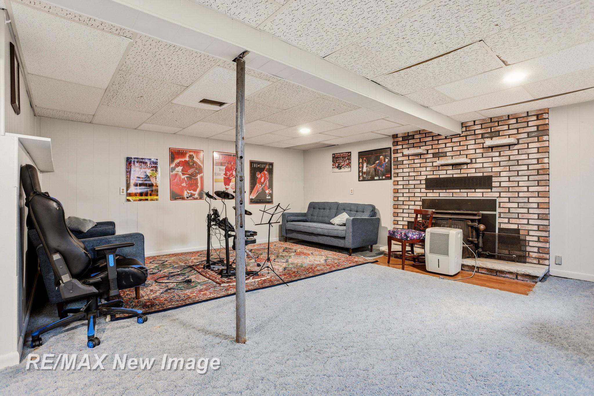 12975 Frost Road, Hemlock, MI 48626 — Photo 35