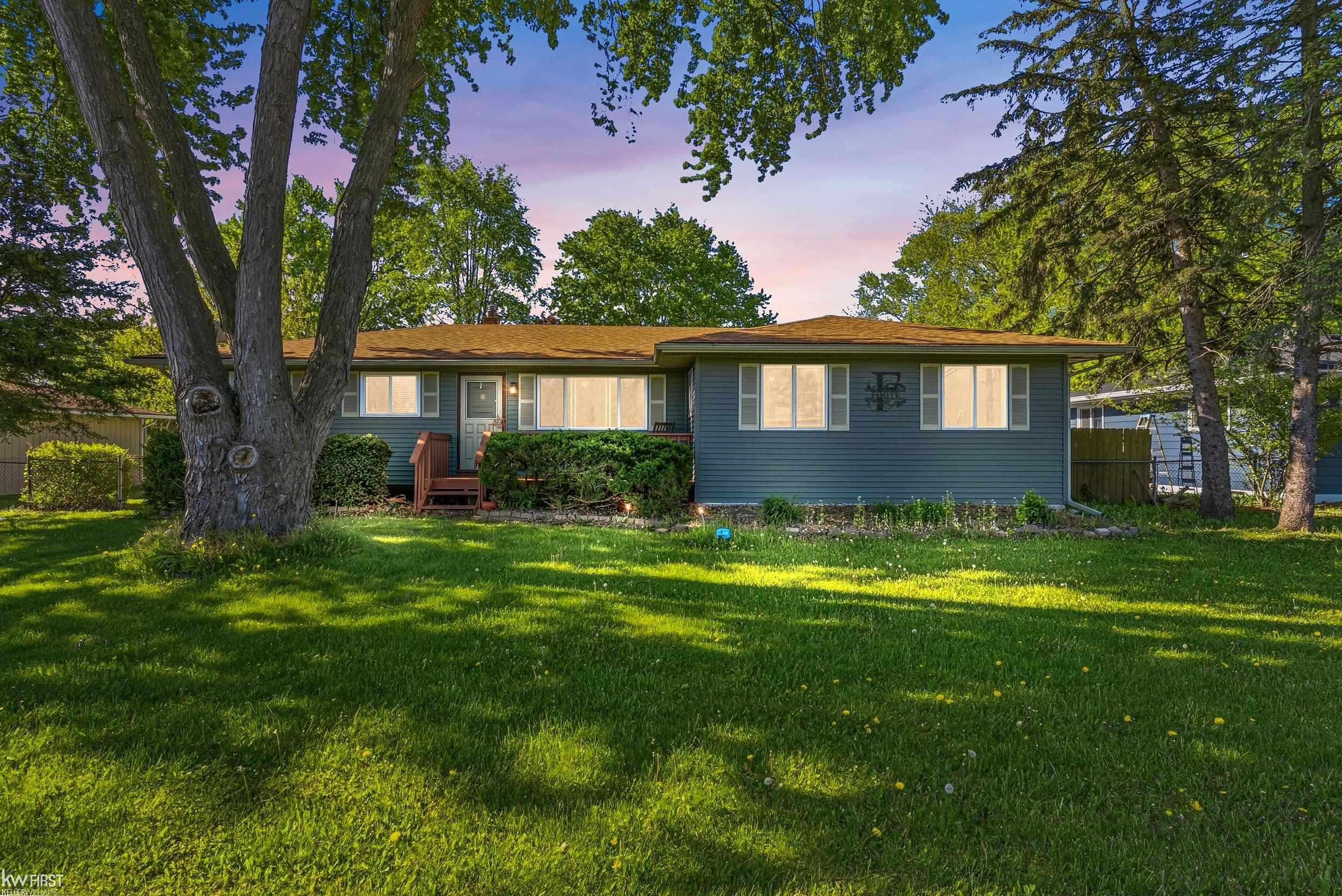 4271 W Highland Road, Milford, MI 48380 — front exterior