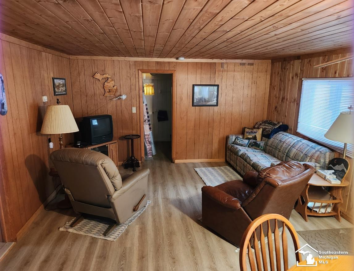 497 E Bear Lake Rd. NE Road, Kalkaska, MI 49646 — Photo 5