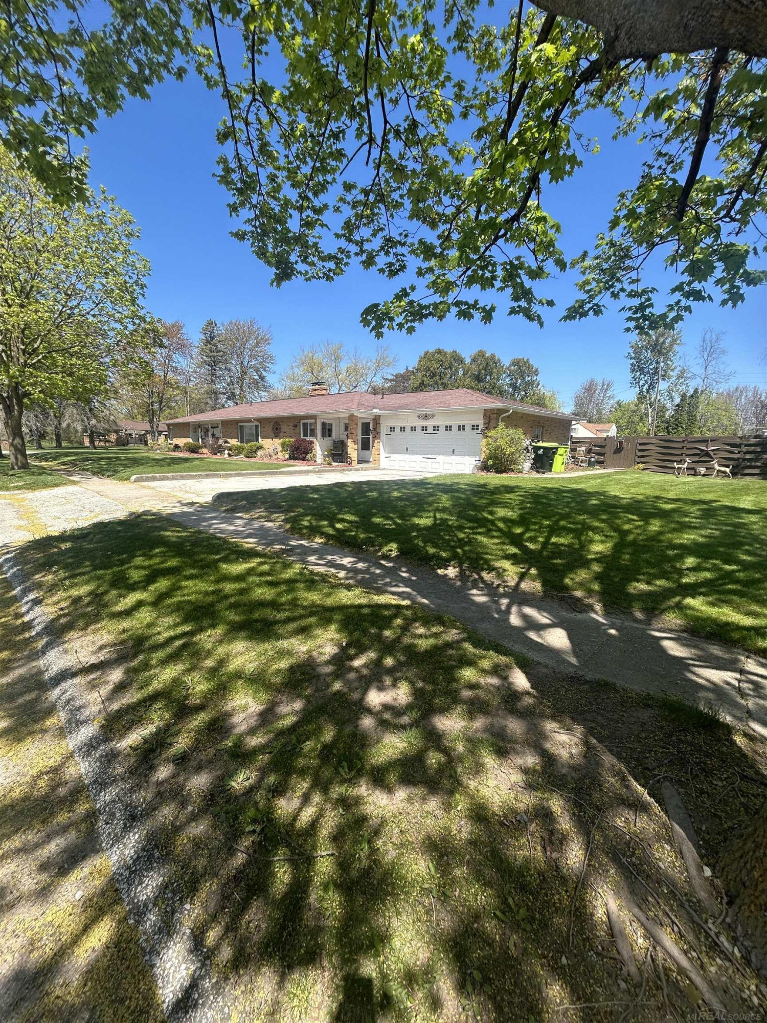 830 Third Street, Pinconning, MI 48650 — Photo 2