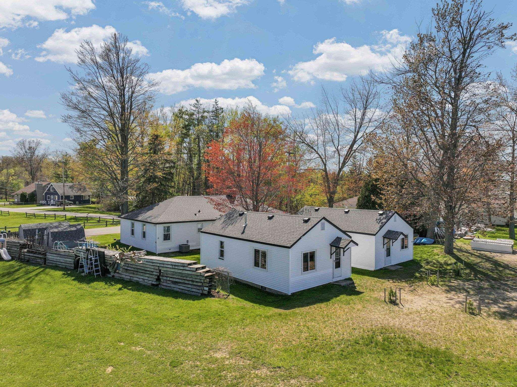 306 Festival Avenue, Houghton Lake, MI 48629 — Photo 12