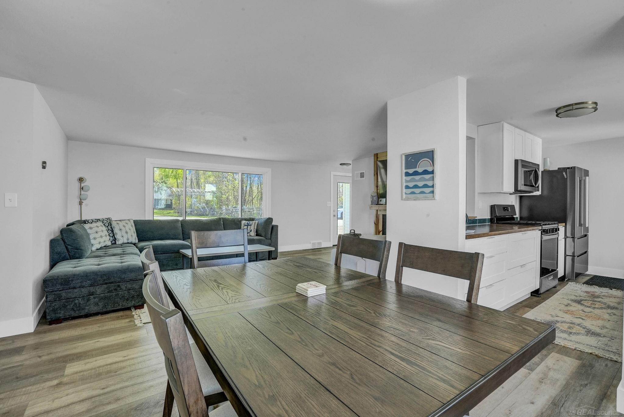 306 Festival Avenue, Houghton Lake, MI 48629 — Photo 22