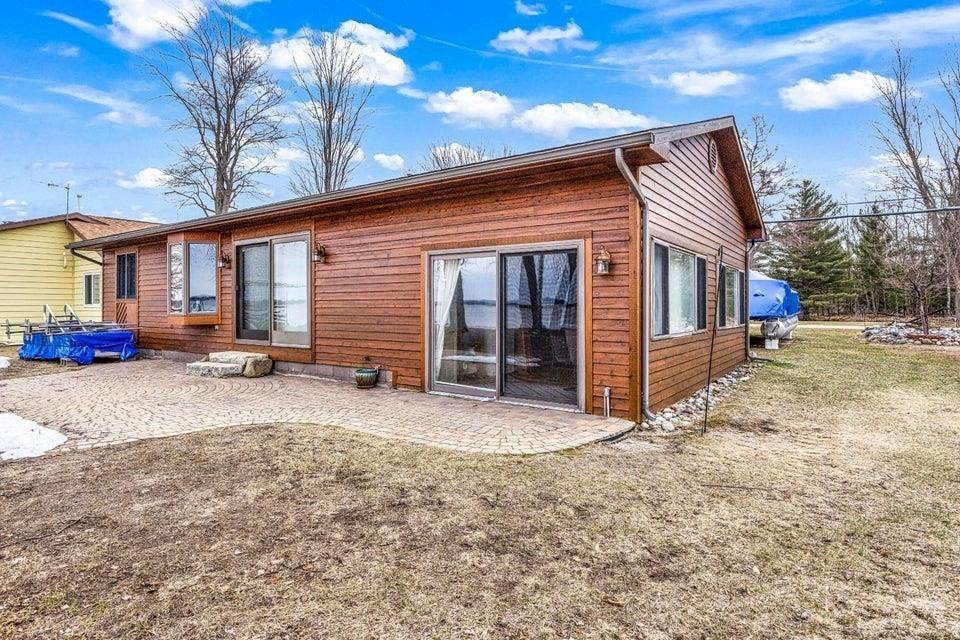 2077 Long Point Drive, Houghton Lake, MI 48629 — Photo 4