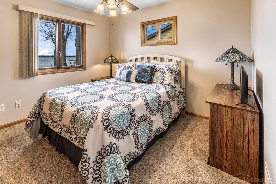2077 Long Point Drive, Houghton Lake, MI 48629 — Photo 19