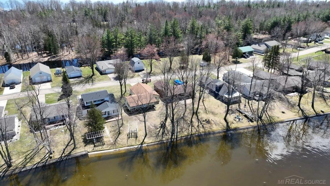 2077 Long Point Drive, Houghton Lake, MI 48629 — Photo 34