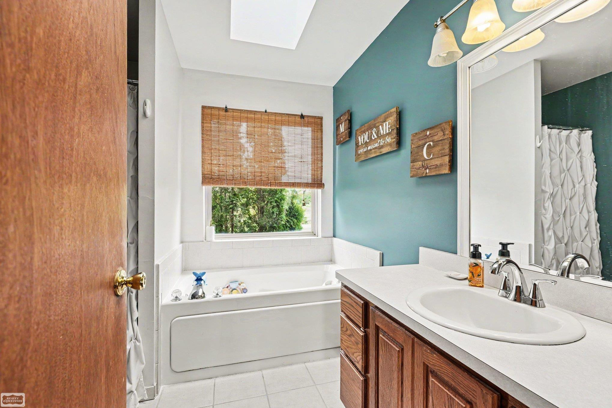 12525 Metcalf Road, Emmett, MI 48022 — Photo 11