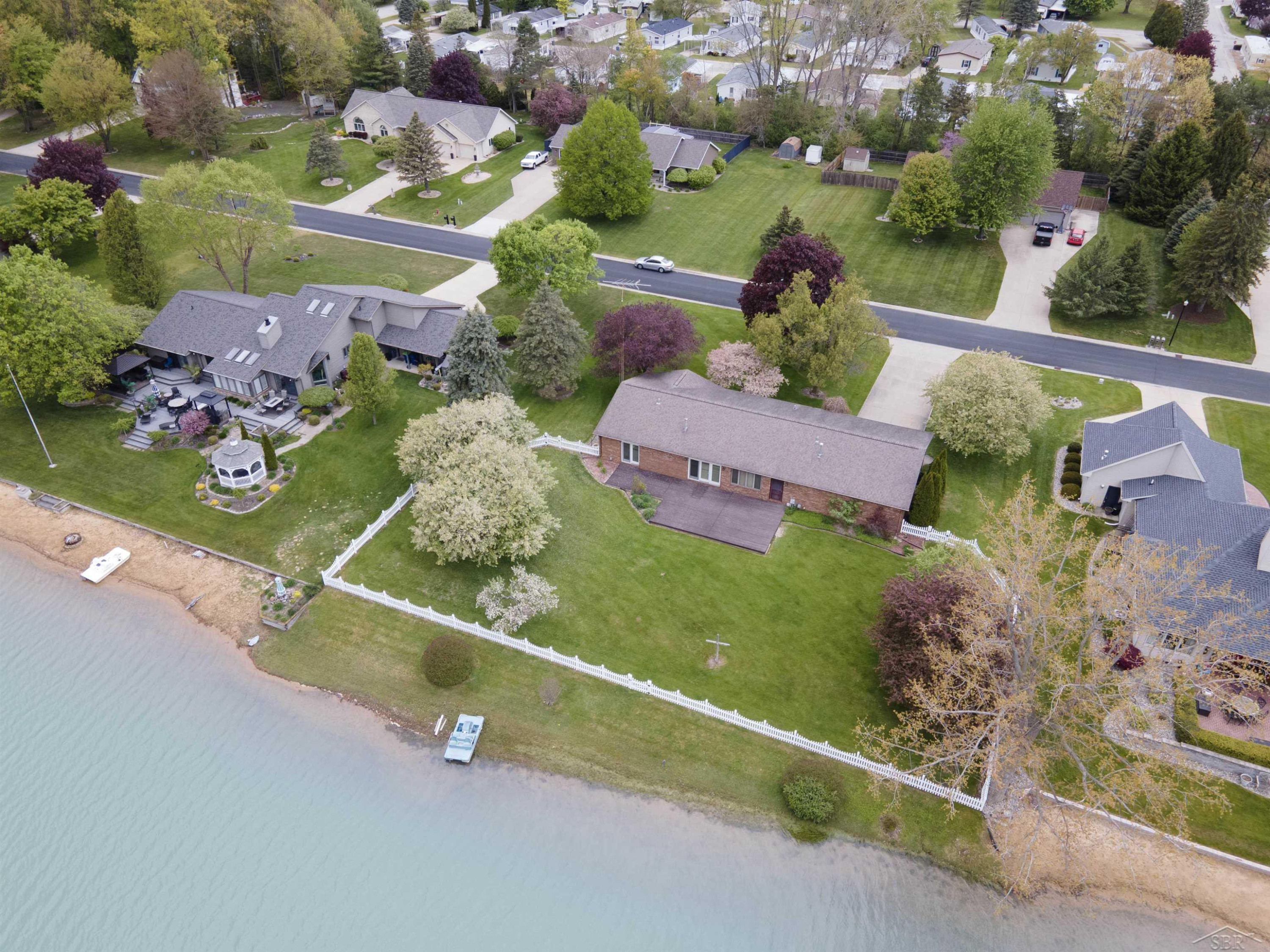 11145 Lake Circle North Street, Saginaw, MI 48609 — Photo 7