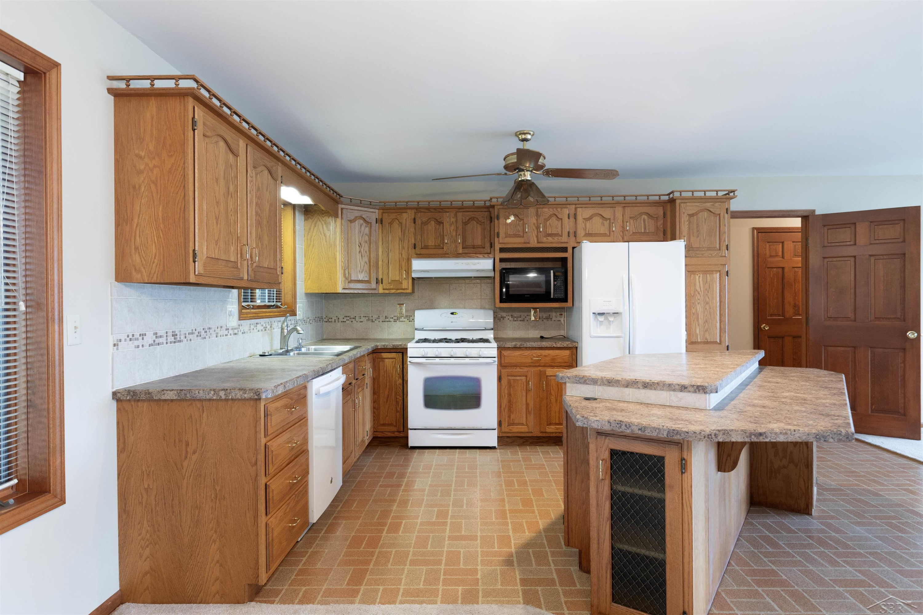 11145 Lake Circle North Street, Saginaw, MI 48609 — Photo 16
