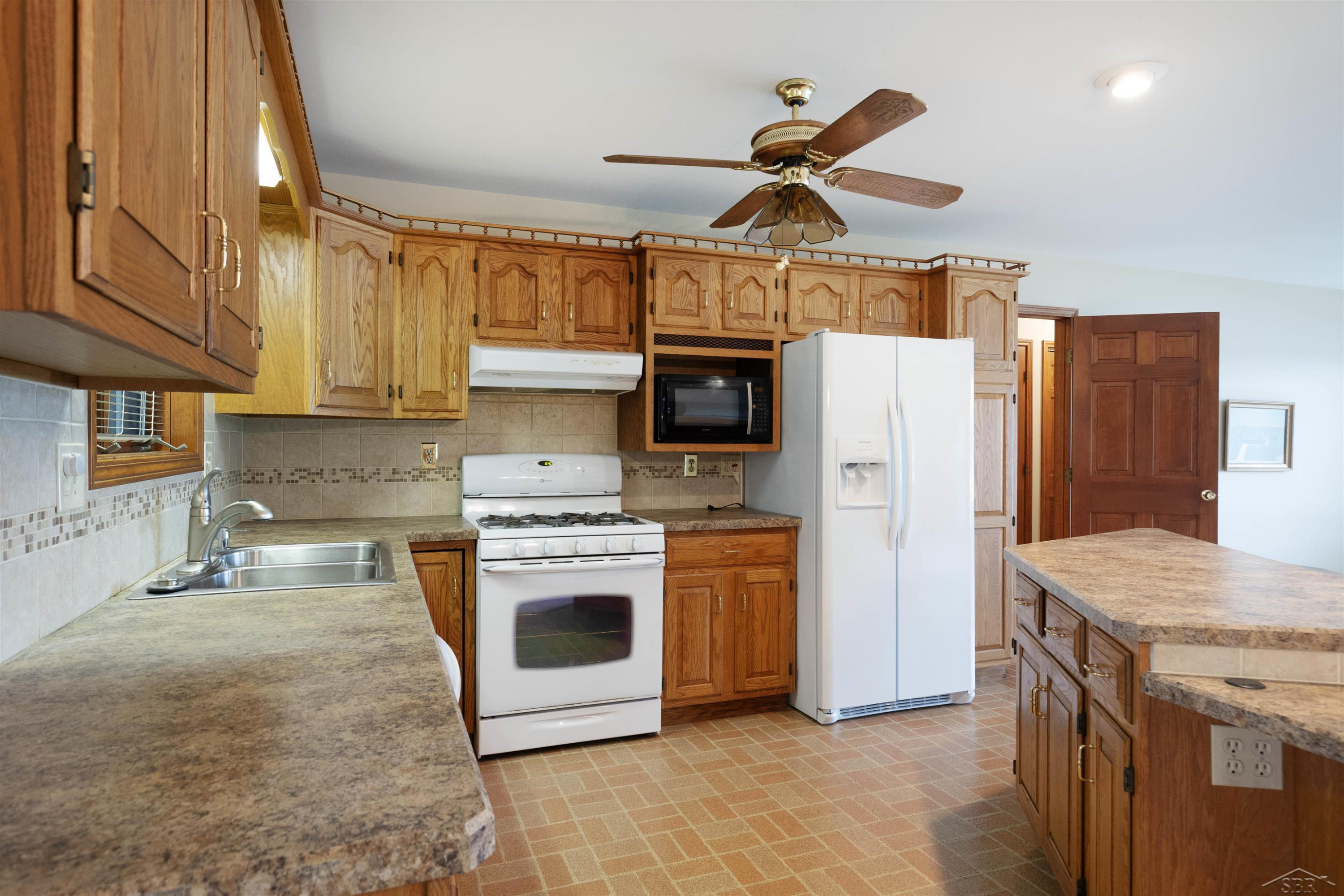 11145 Lake Circle North Street, Saginaw, MI 48609 — Photo 17