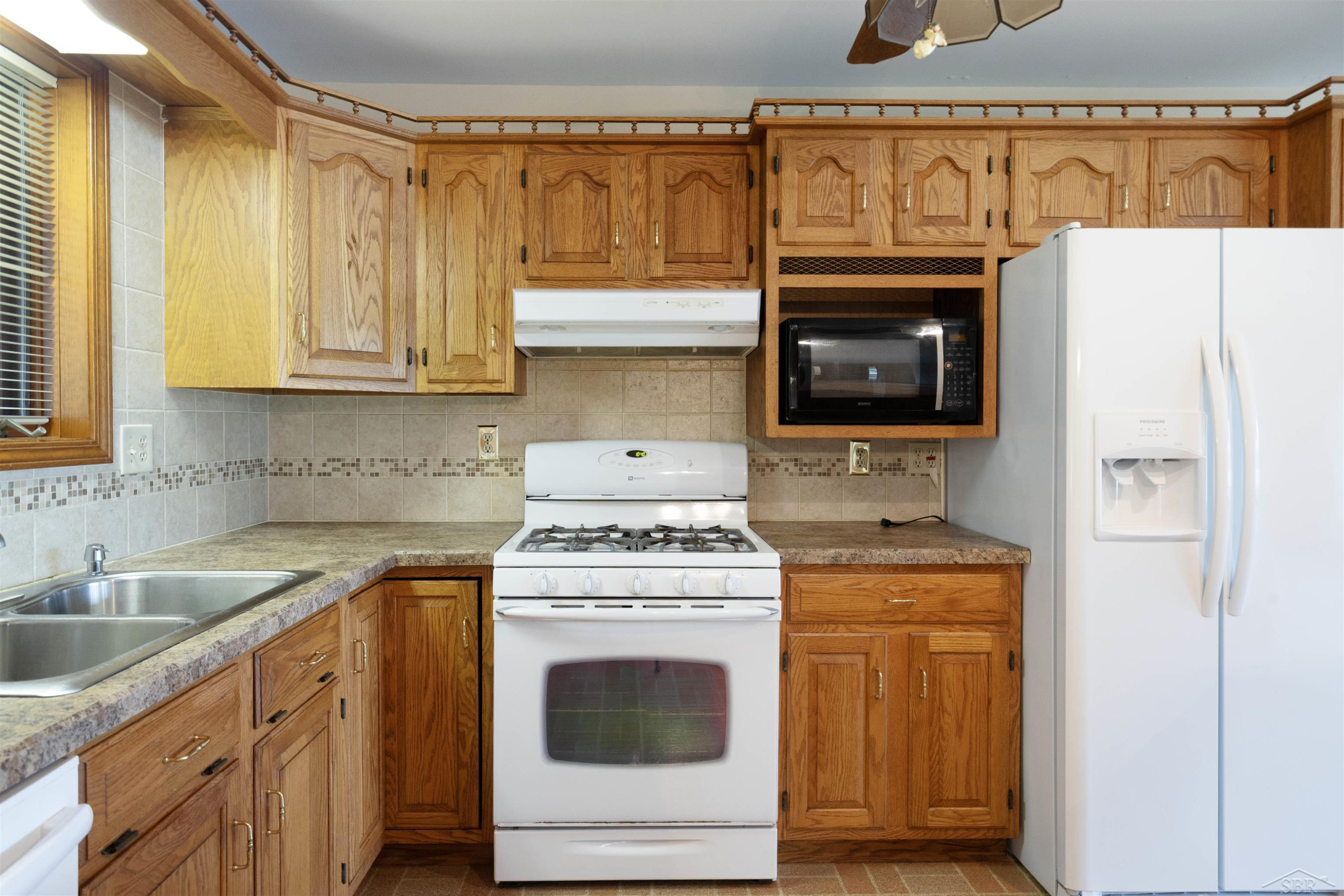 11145 Lake Circle North Street, Saginaw, MI 48609 — Photo 18