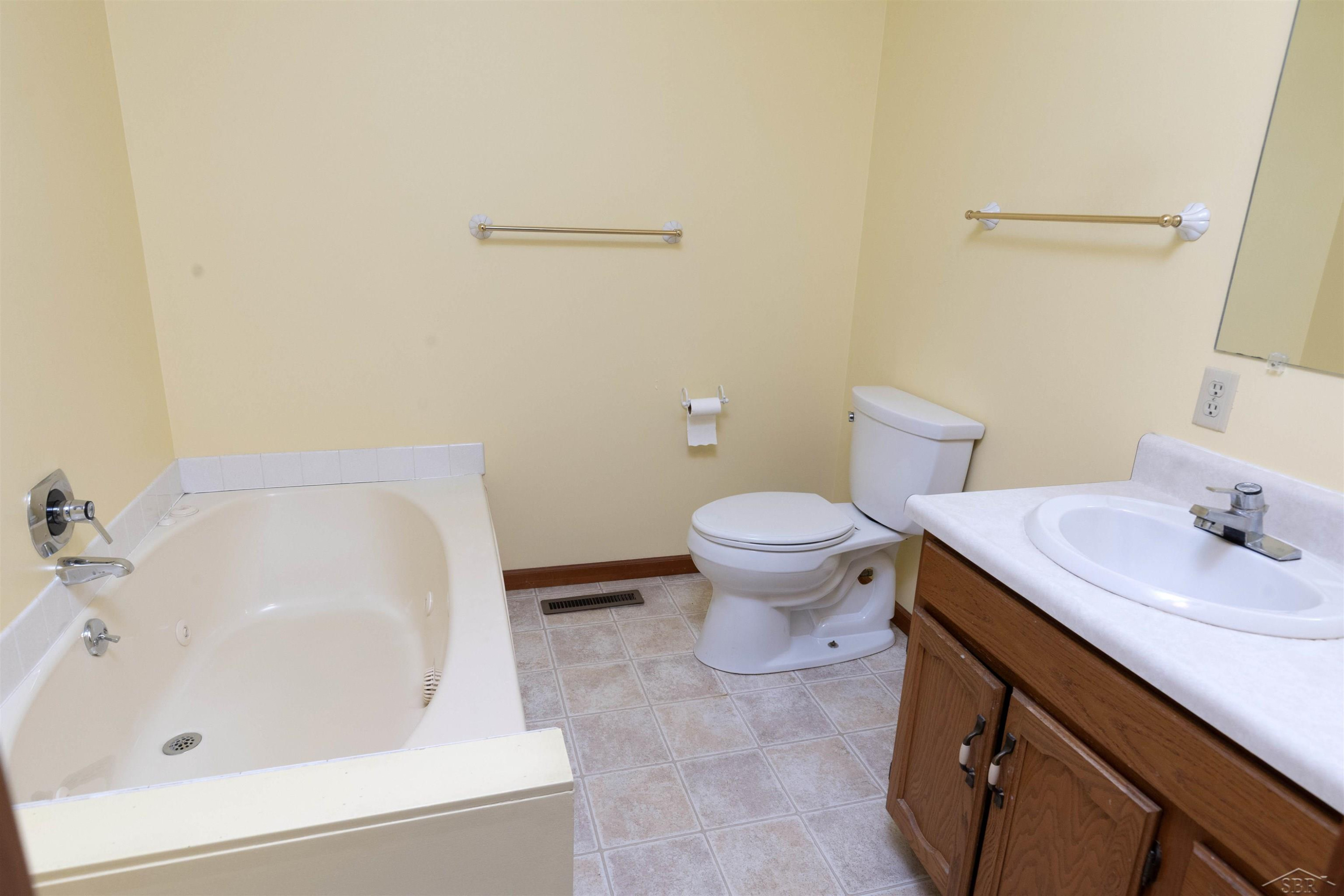 11145 Lake Circle North Street, Saginaw, MI 48609 — Photo 24