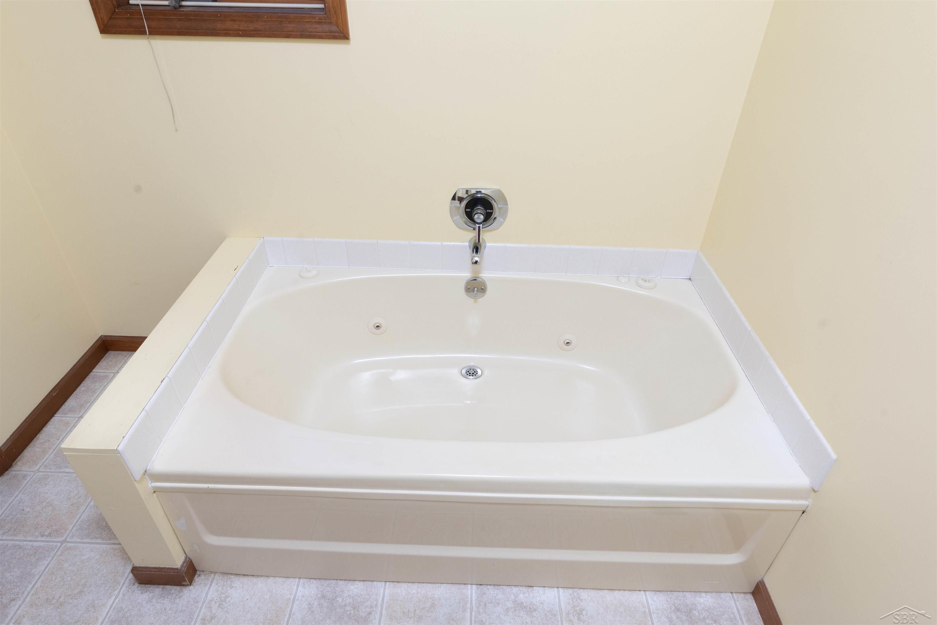 11145 Lake Circle North Street, Saginaw, MI 48609 — Photo 25