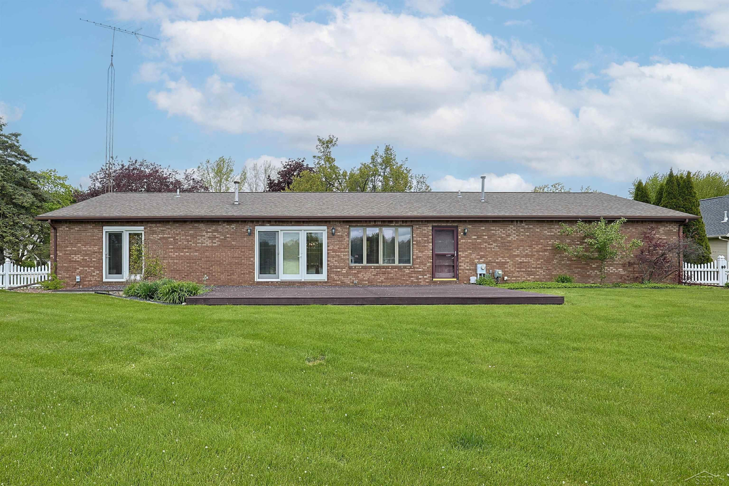 11145 Lake Circle North Street, Saginaw, MI 48609 — Photo 41