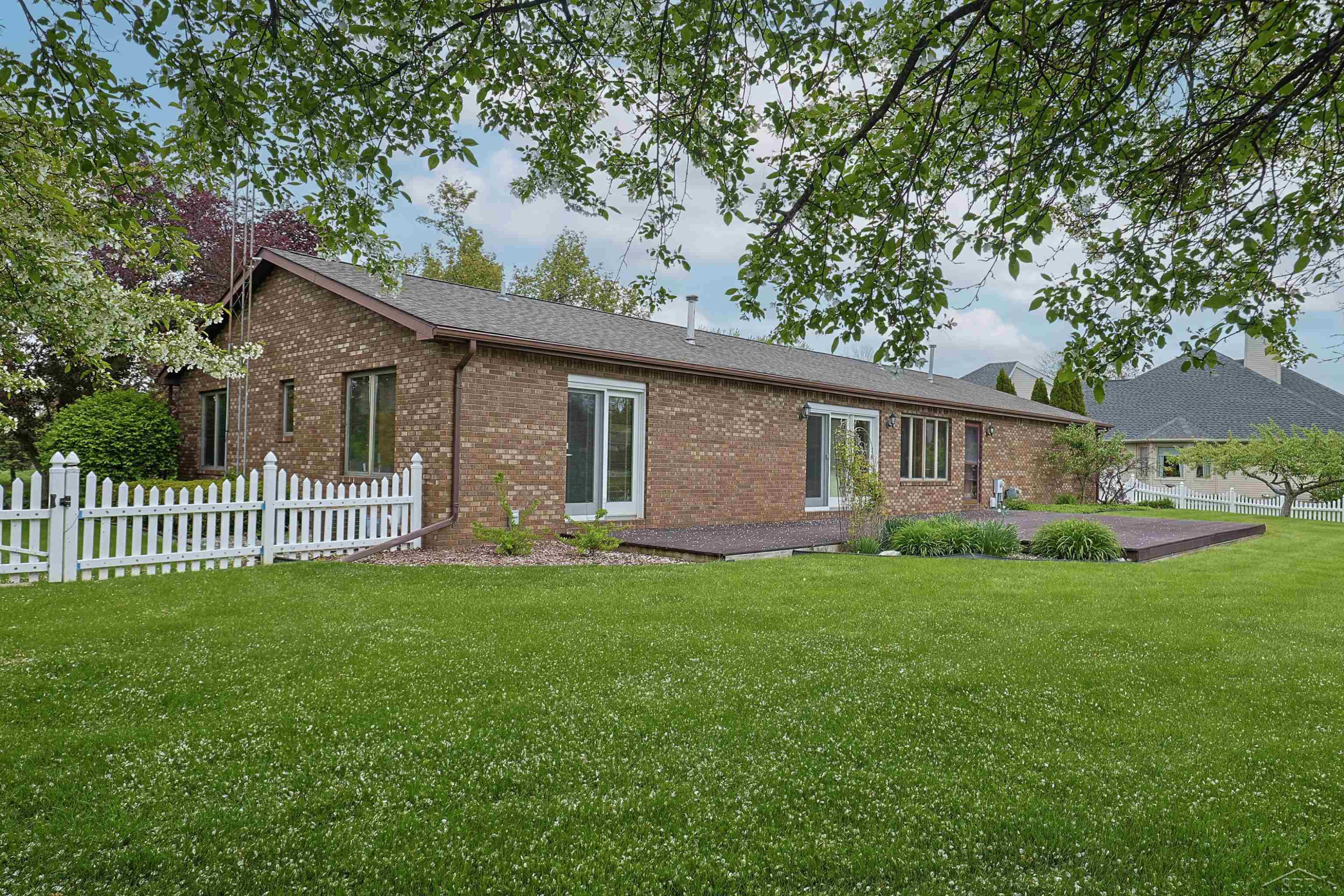 11145 Lake Circle North Street, Saginaw, MI 48609 — Photo 49
