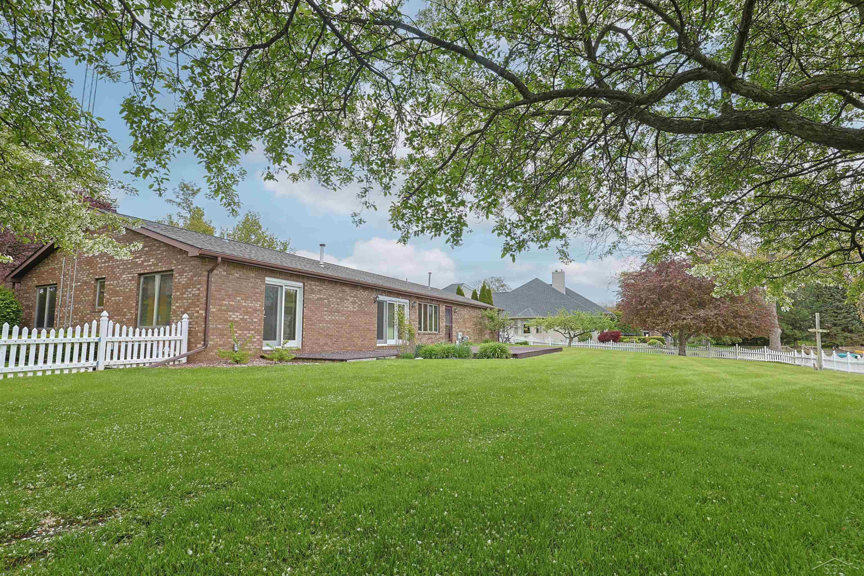 11145 Lake Circle North Street, Saginaw, MI 48609 — Photo 53