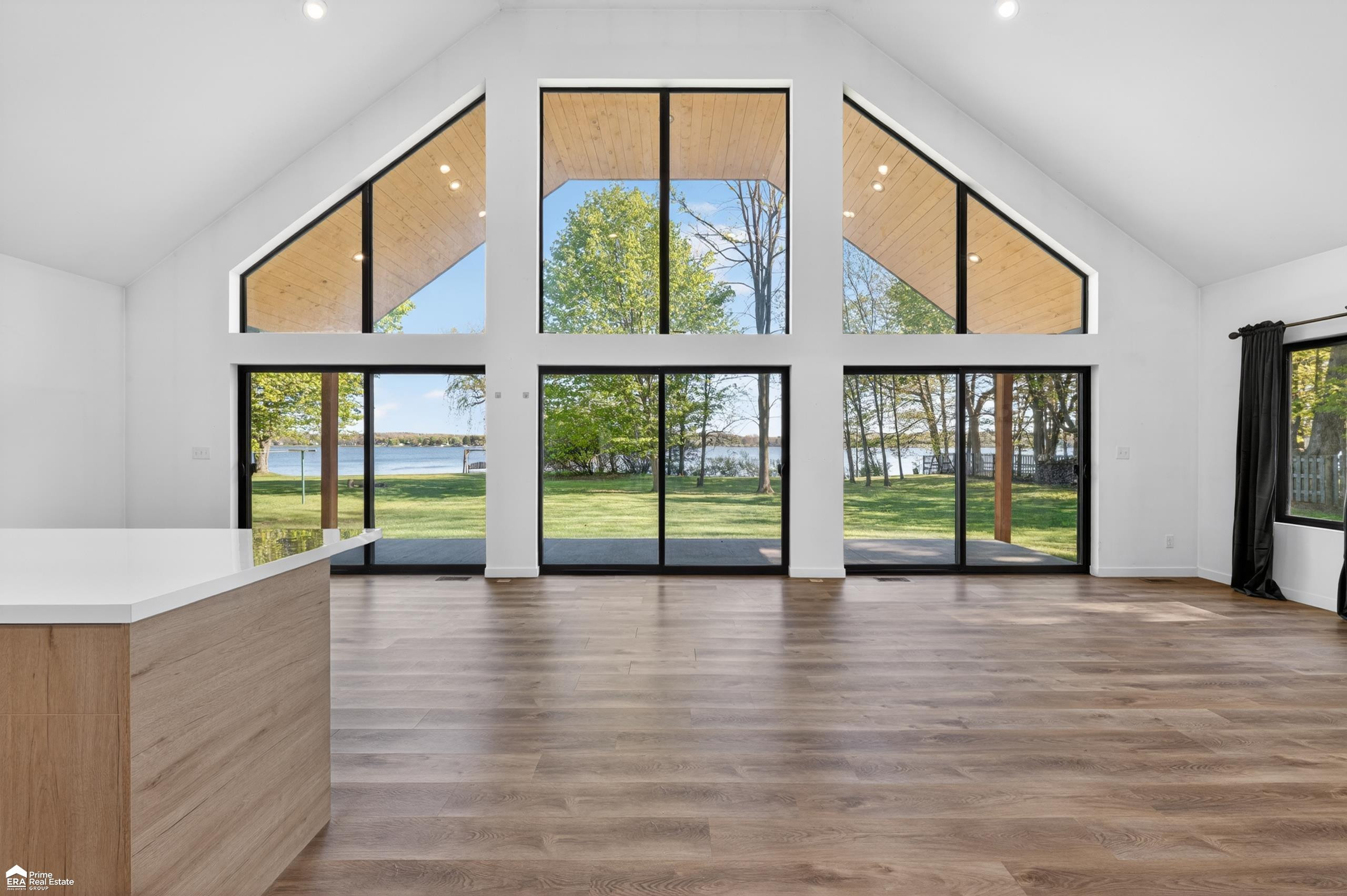 5881 Lake Crest Drive, Columbiaville, MI 48421 — Photo 17