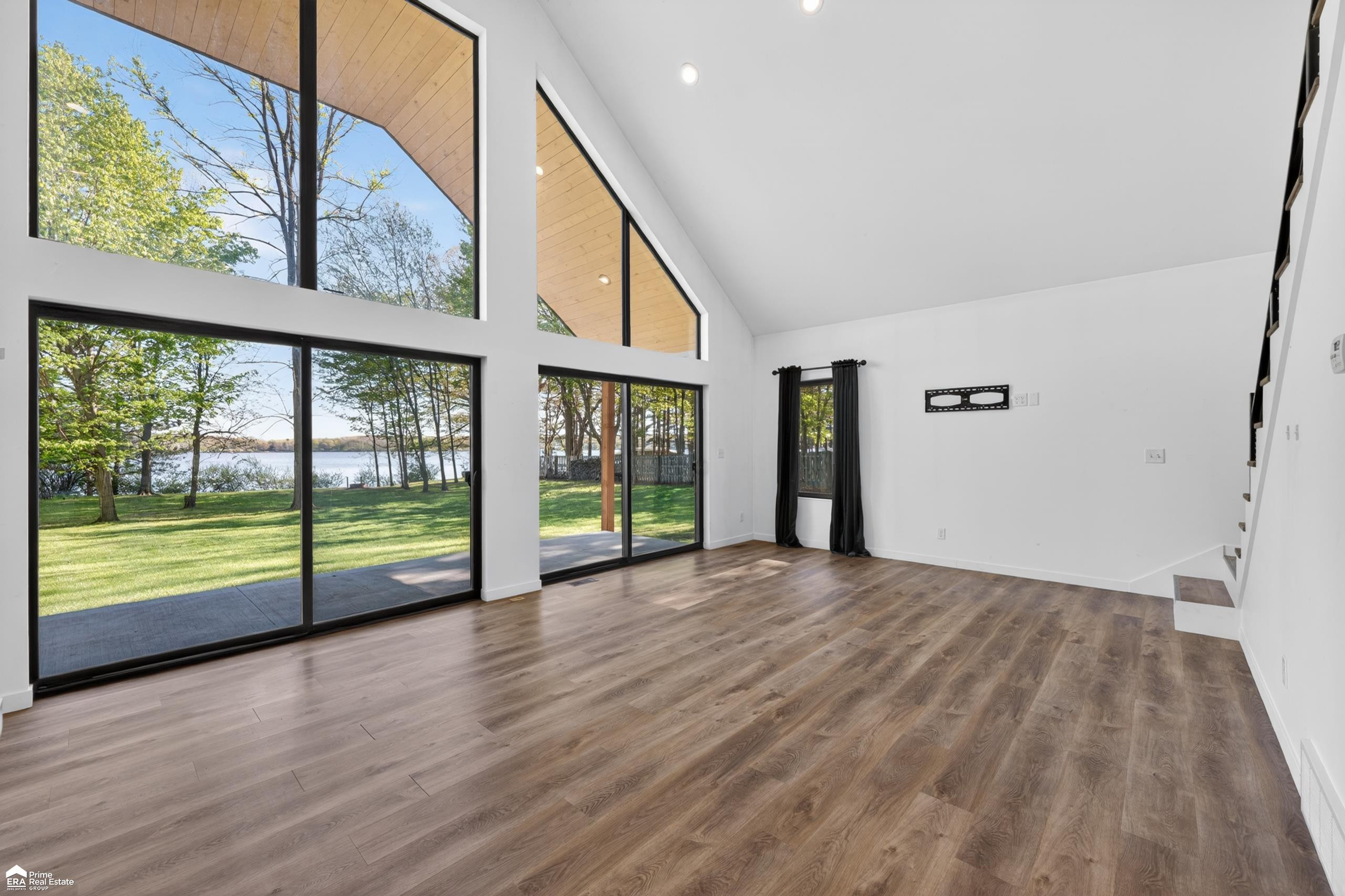5881 Lake Crest Drive, Columbiaville, MI 48421 — Photo 18