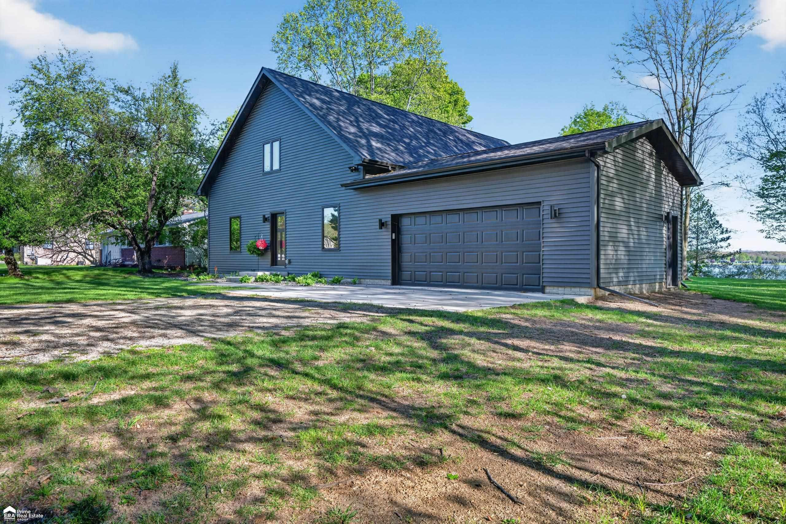 5881 Lake Crest Drive, Columbiaville, MI 48421 — Photo 45
