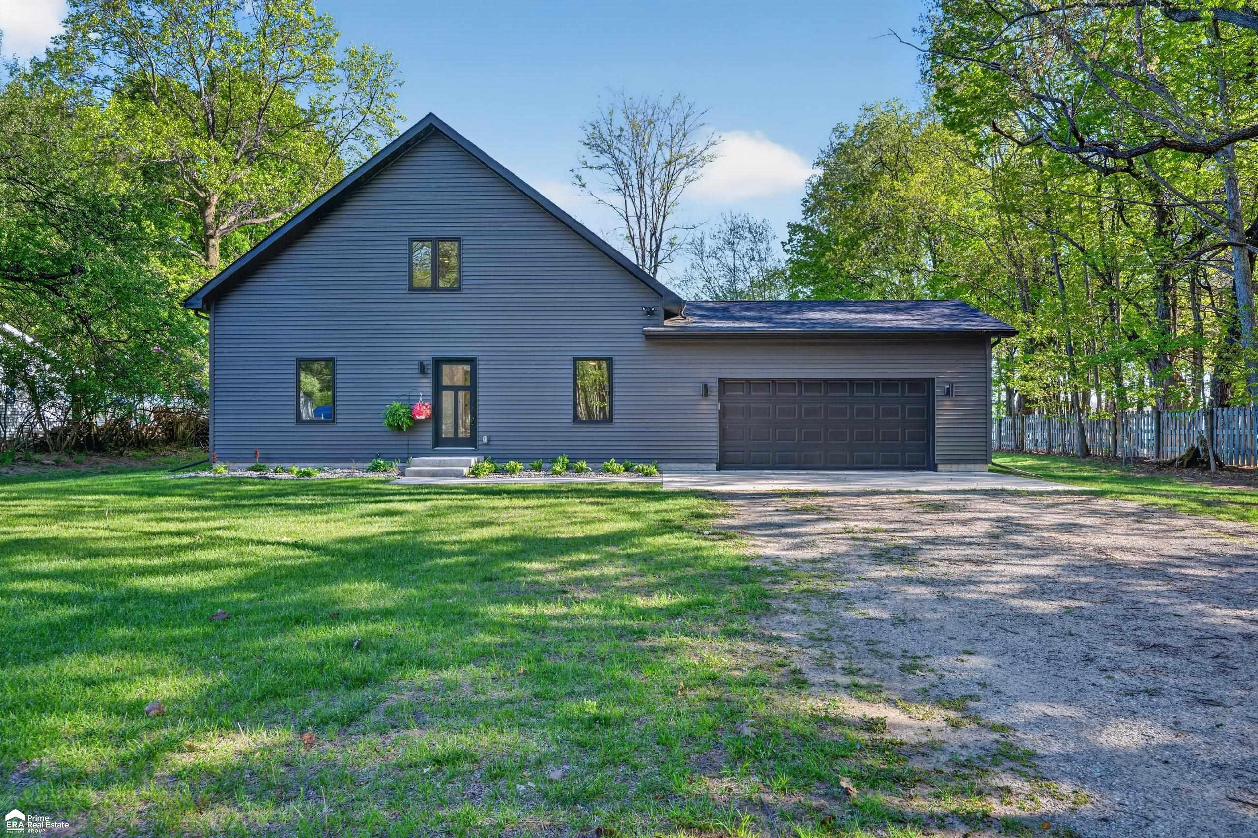 5881 Lake Crest Drive, Columbiaville, MI 48421 — Photo 46