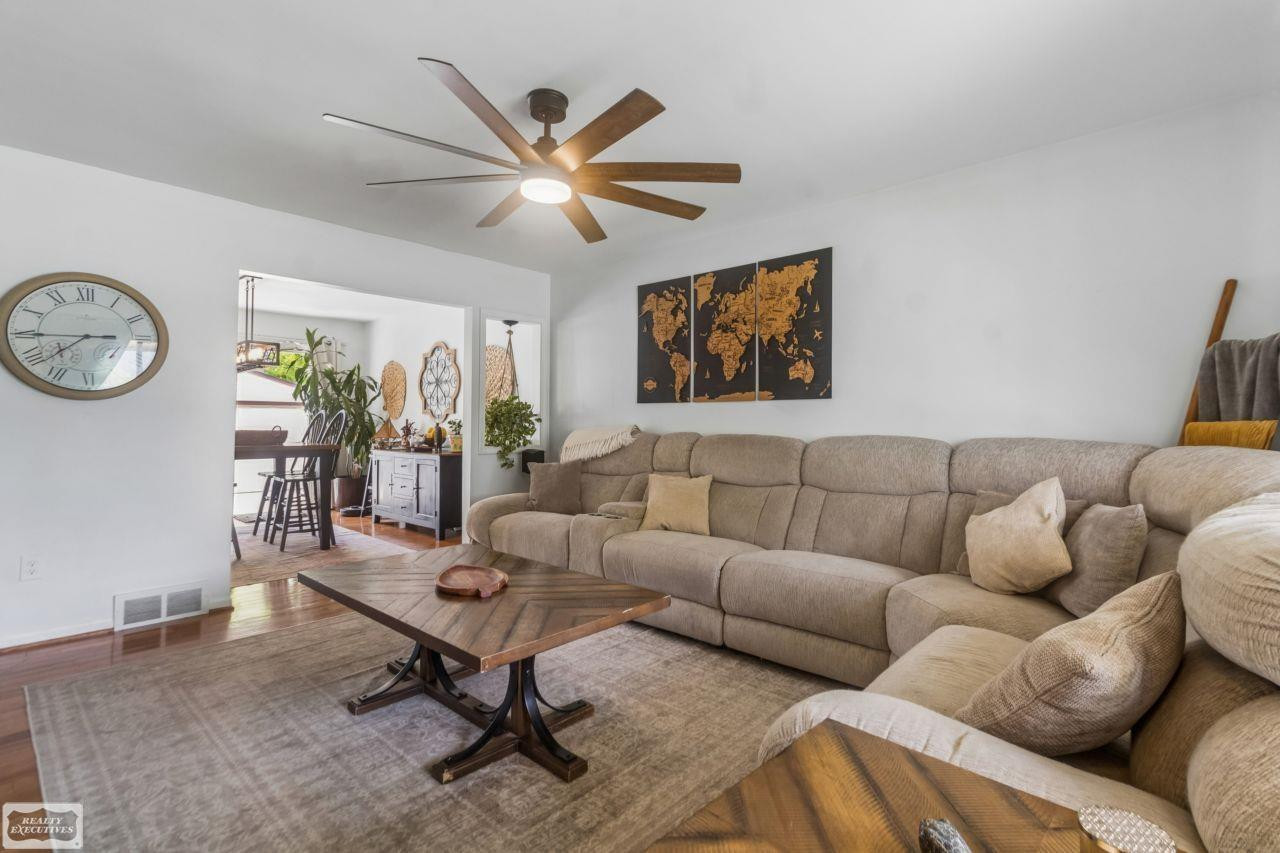 22117 California Street, Saint Clair Shores, MI 48080 — Photo 3