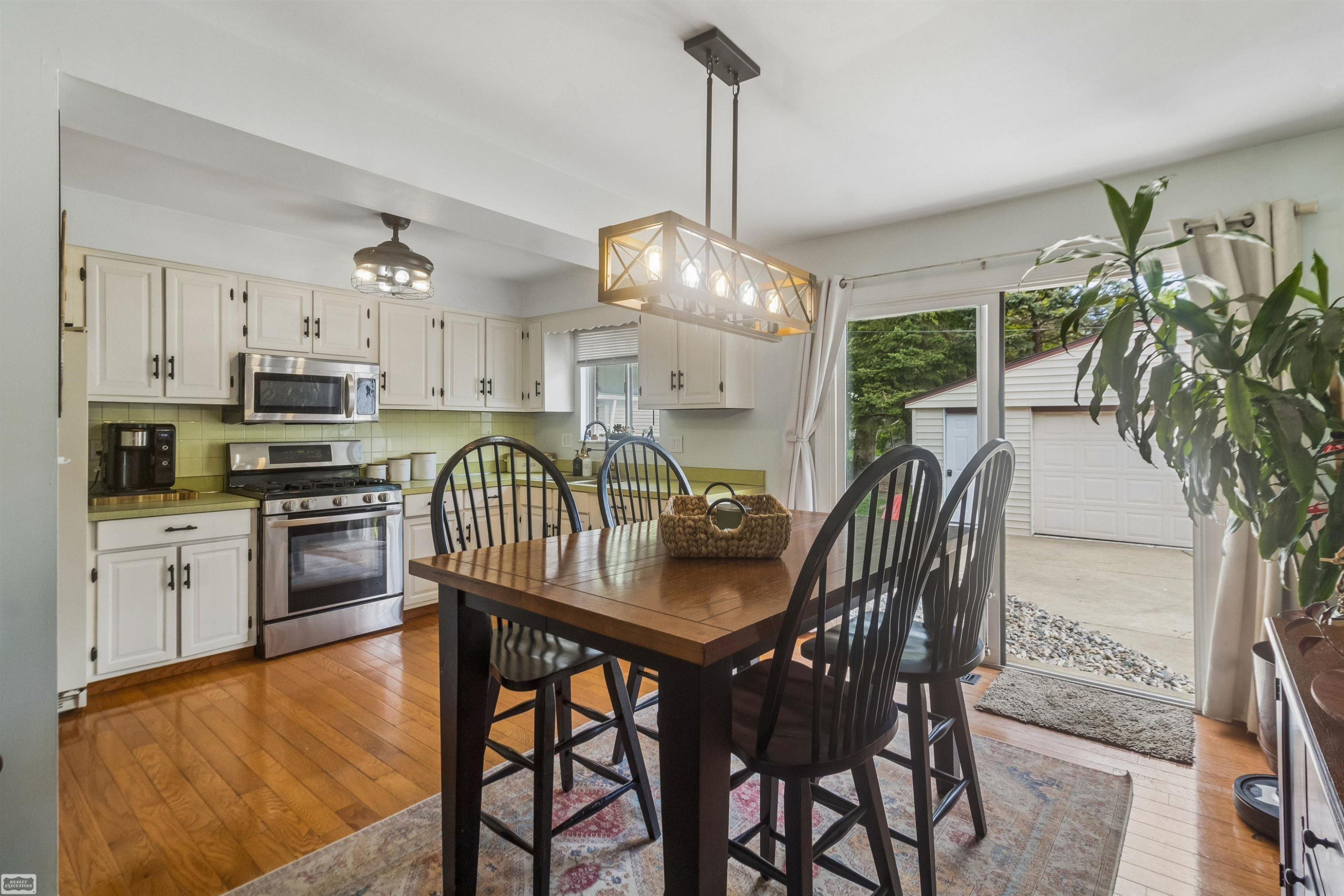 22117 California Street, Saint Clair Shores, MI 48080 — Photo 8