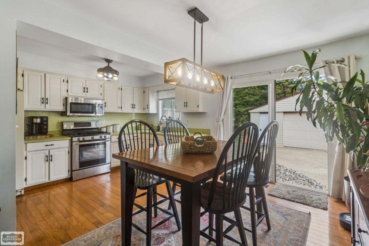 22117 California Street, Saint Clair Shores, MI 48080 — Photo 9