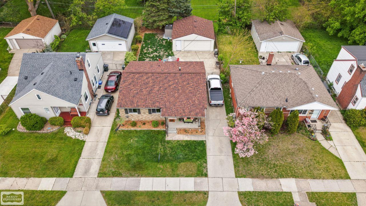 22117 California Street, Saint Clair Shores, MI 48080 — Photo 30