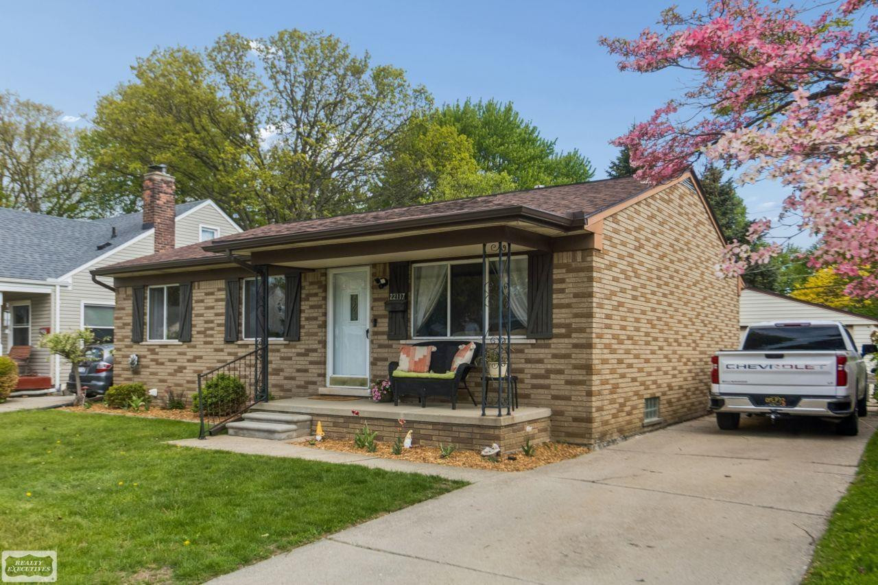 22117 California Street, Saint Clair Shores, MI 48080 — Photo 33