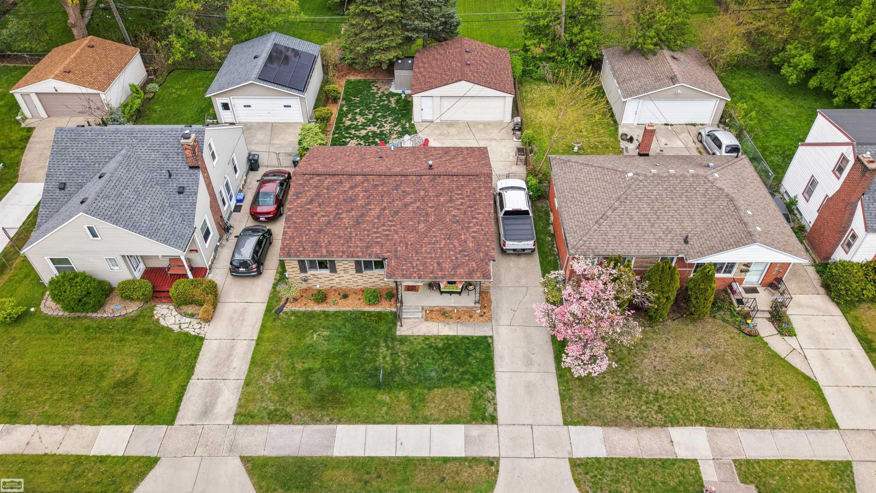 22117 California Street, Saint Clair Shores, MI 48080 — Photo 36