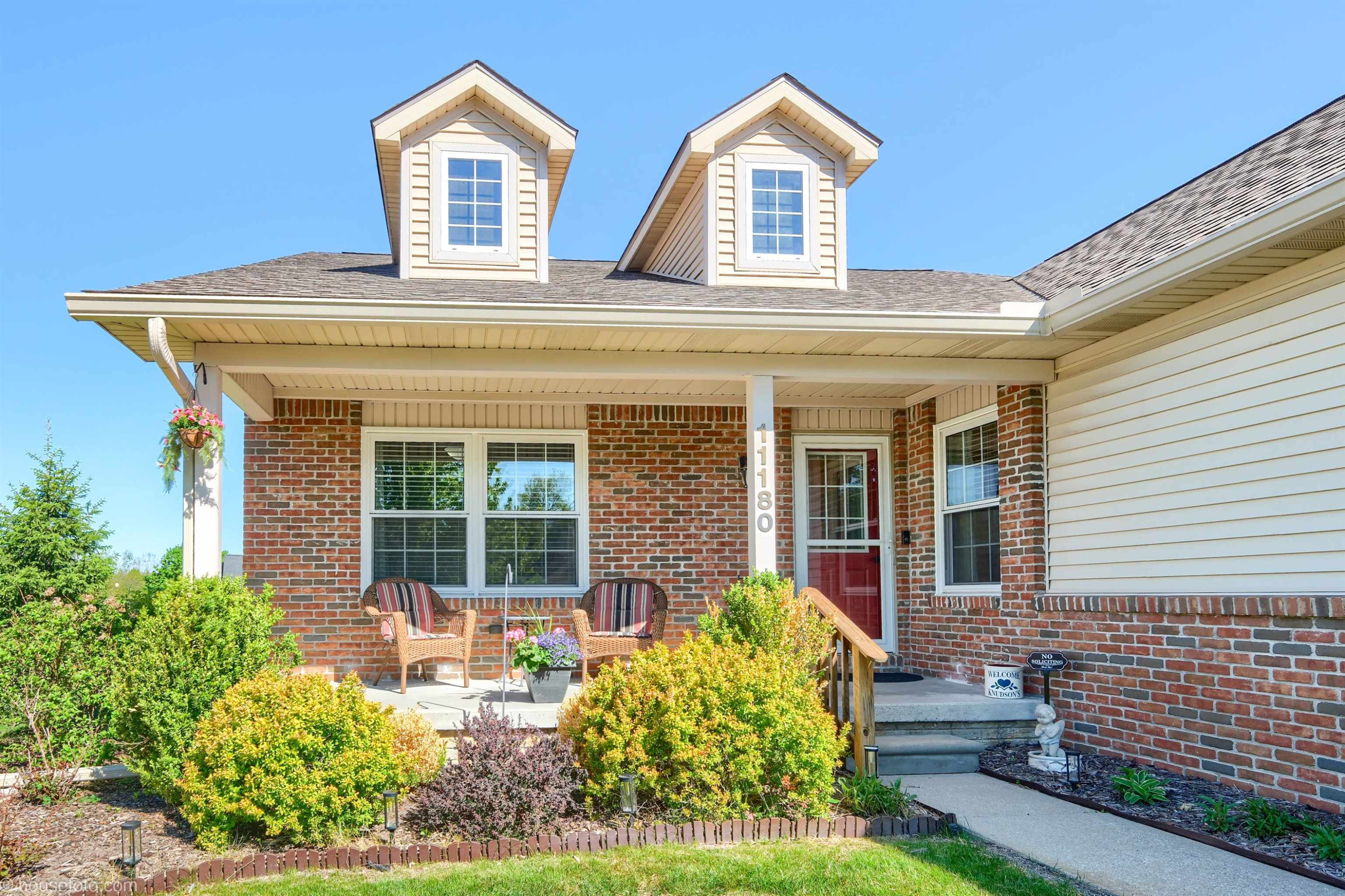 11180 Strathmore Court, Grand Blanc, MI 48439 — Photo 3