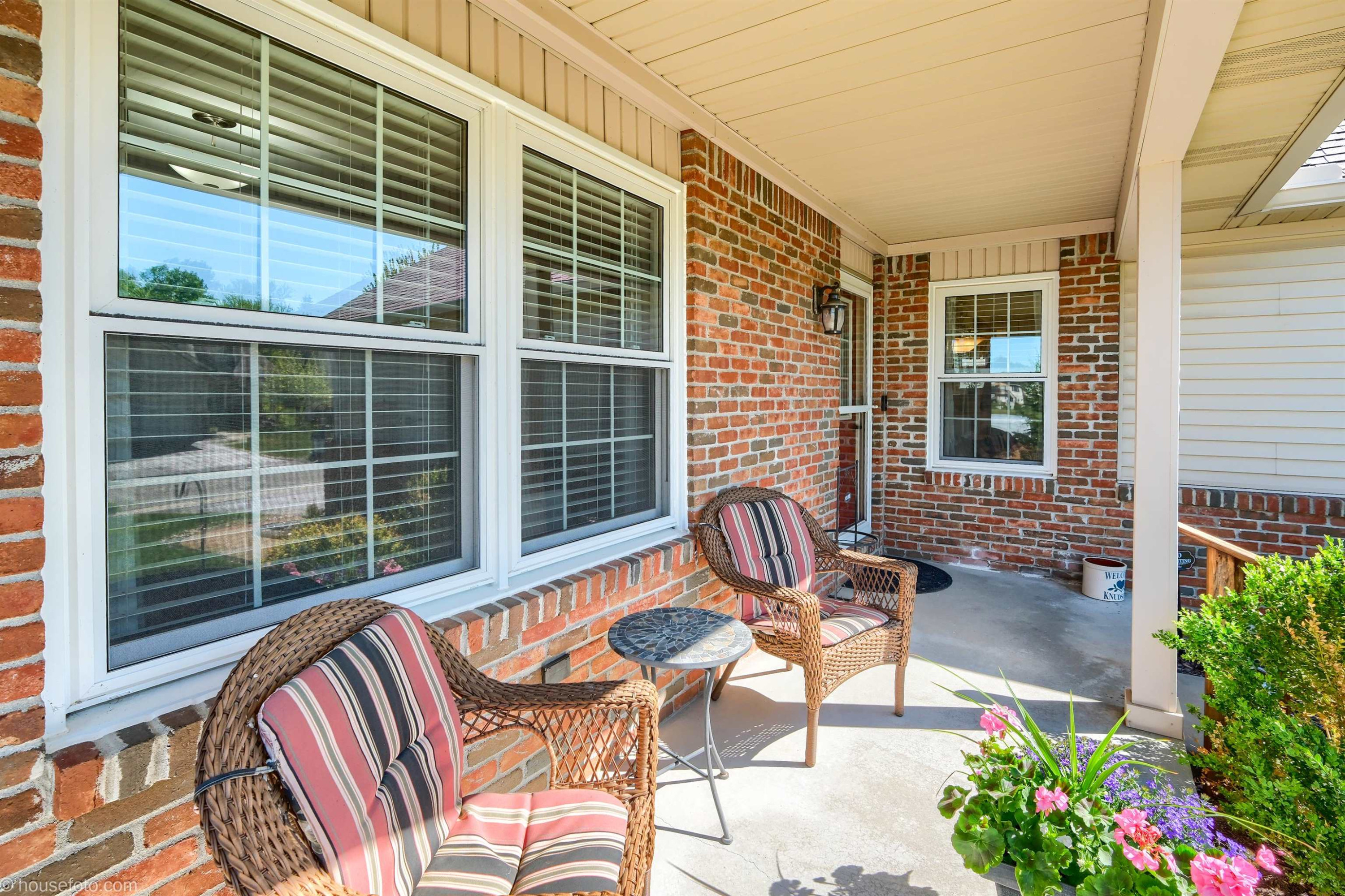 11180 Strathmore Court, Grand Blanc, MI 48439 — Photo 4