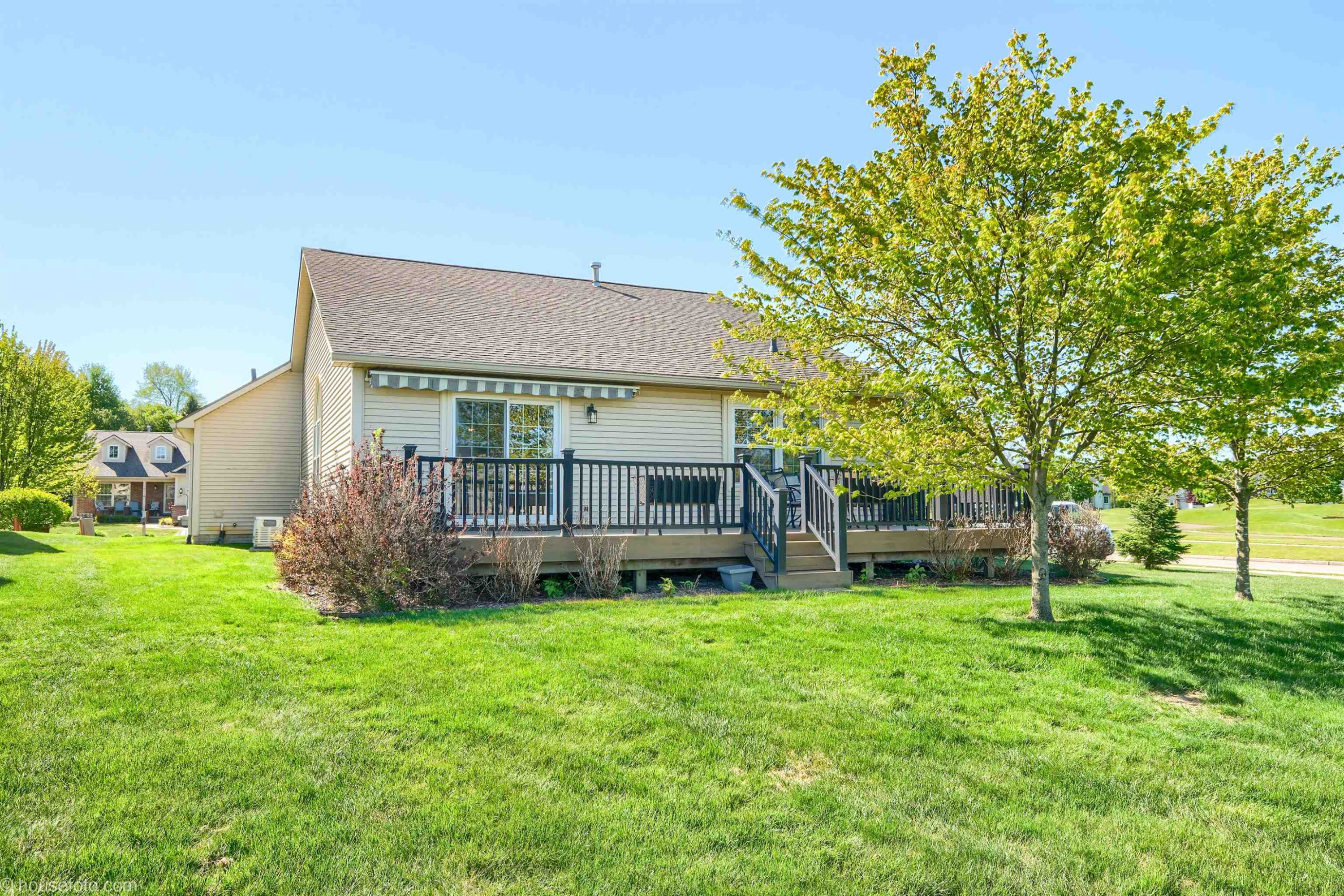 11180 Strathmore Court, Grand Blanc, MI 48439 — Photo 13