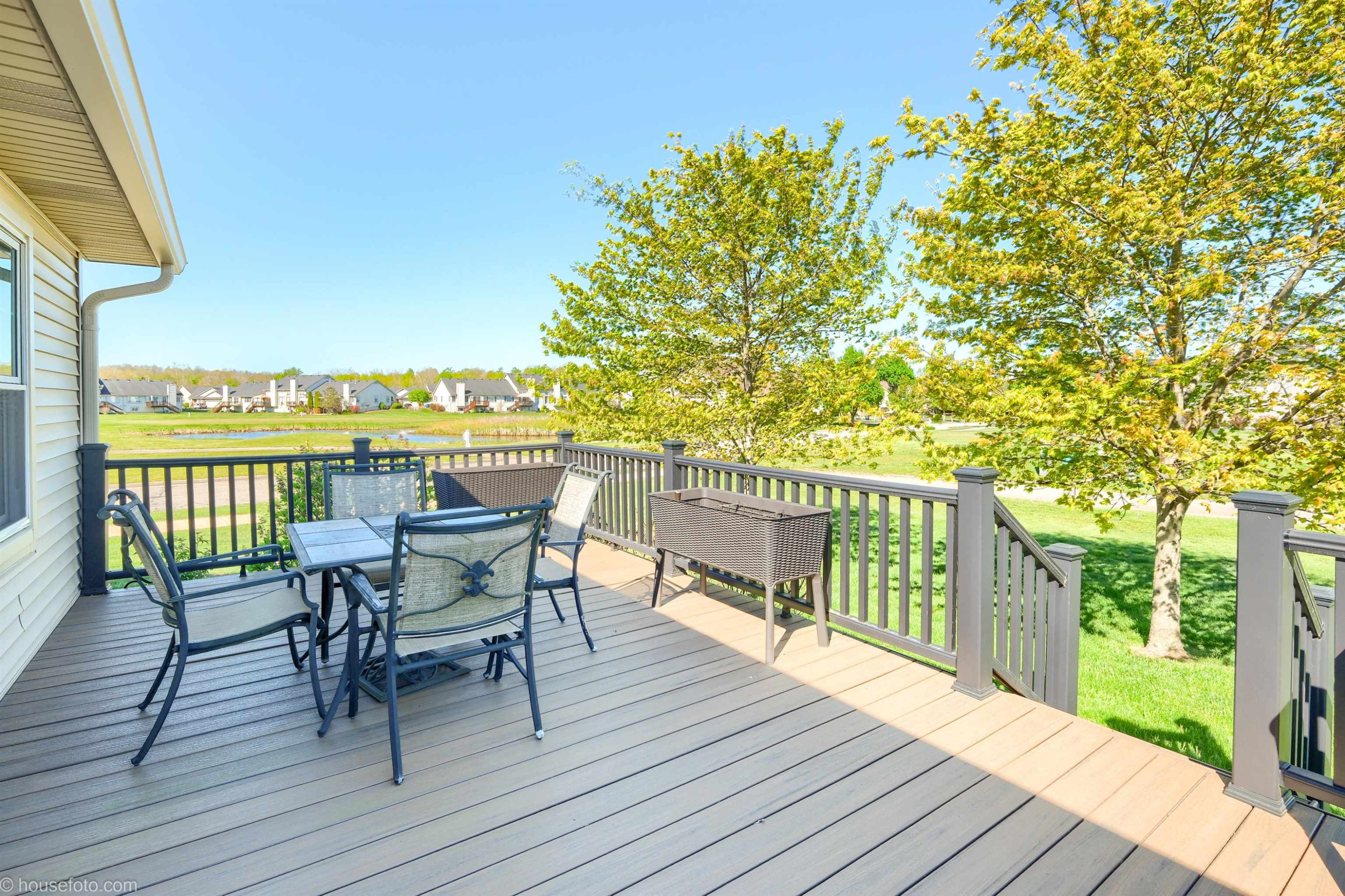 11180 Strathmore Court, Grand Blanc, MI 48439 — Photo 16