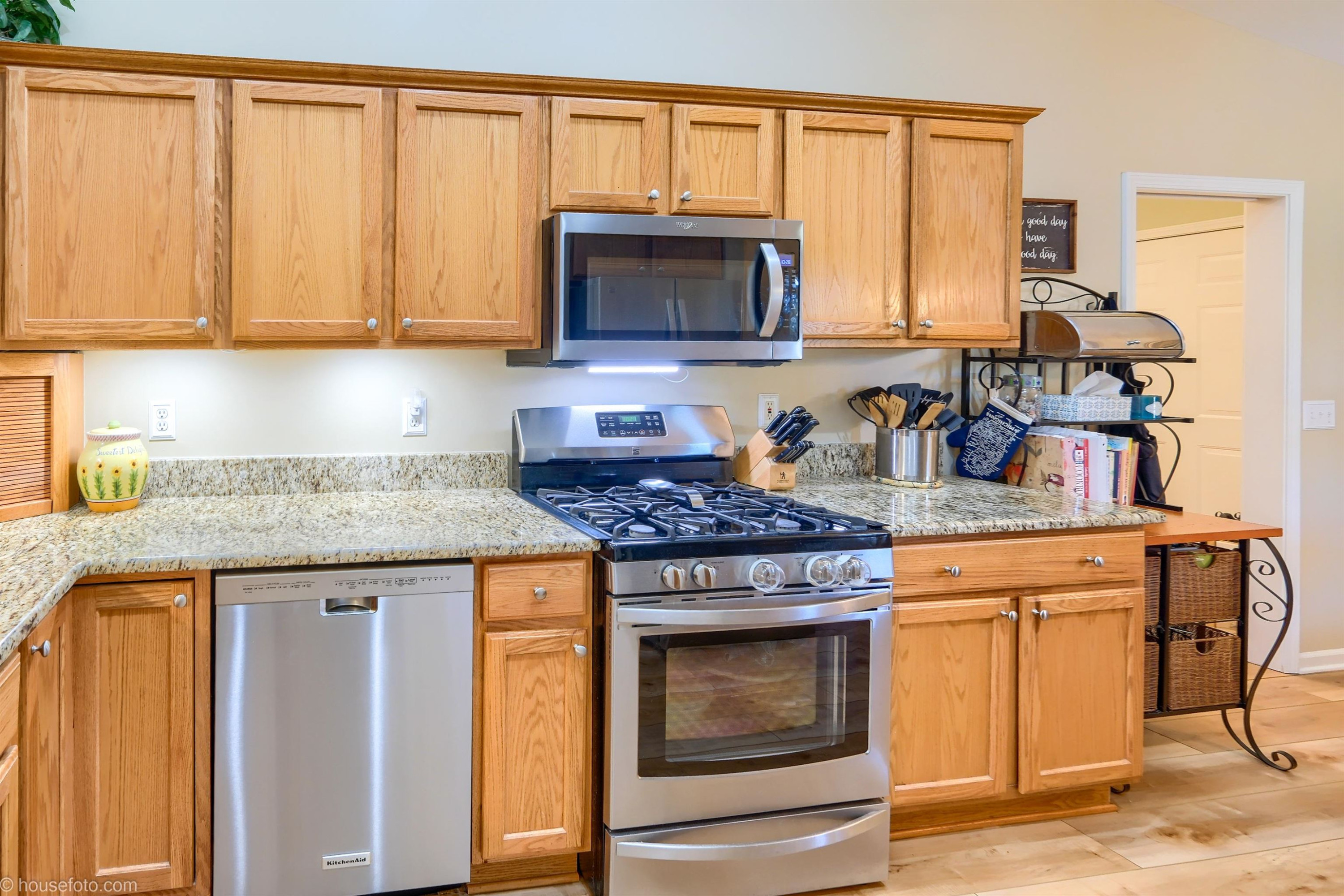 11180 Strathmore Court, Grand Blanc, MI 48439 — Photo 27