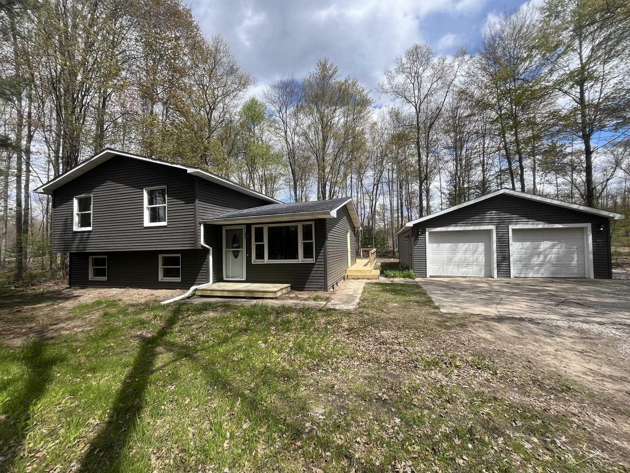 219 S Nine Mile Road, Midland, MI 48640 — front exterior