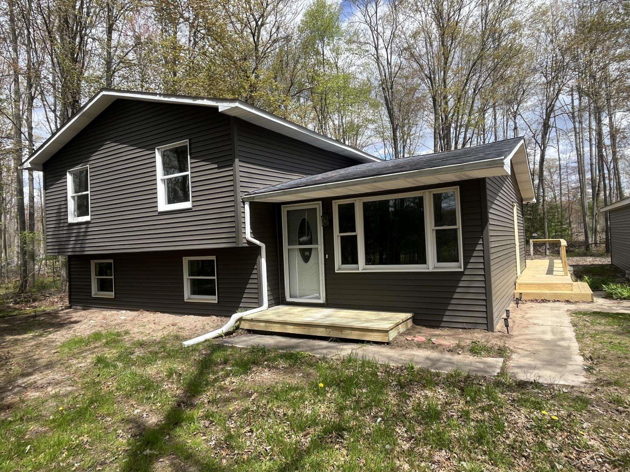 219 S Nine Mile Road, Midland, MI 48640 — Photo 2