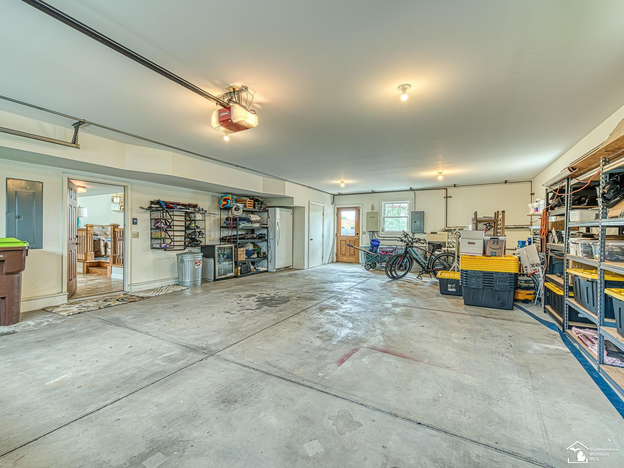404 E Elm Avenue, Monroe, MI 48162 — Photo 70