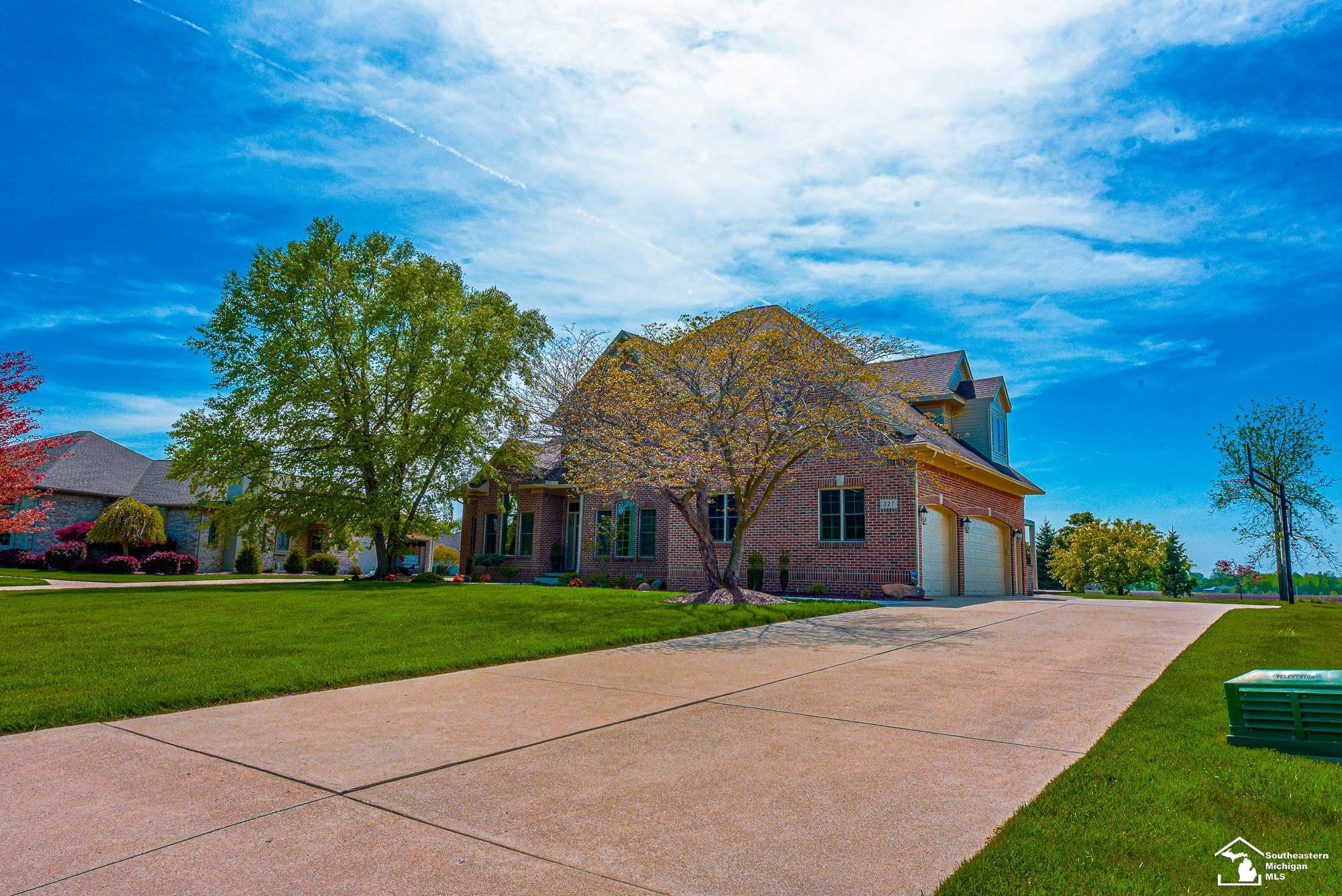 327 Pebble Beach Drive, Monroe, MI 48162 — Photo 3