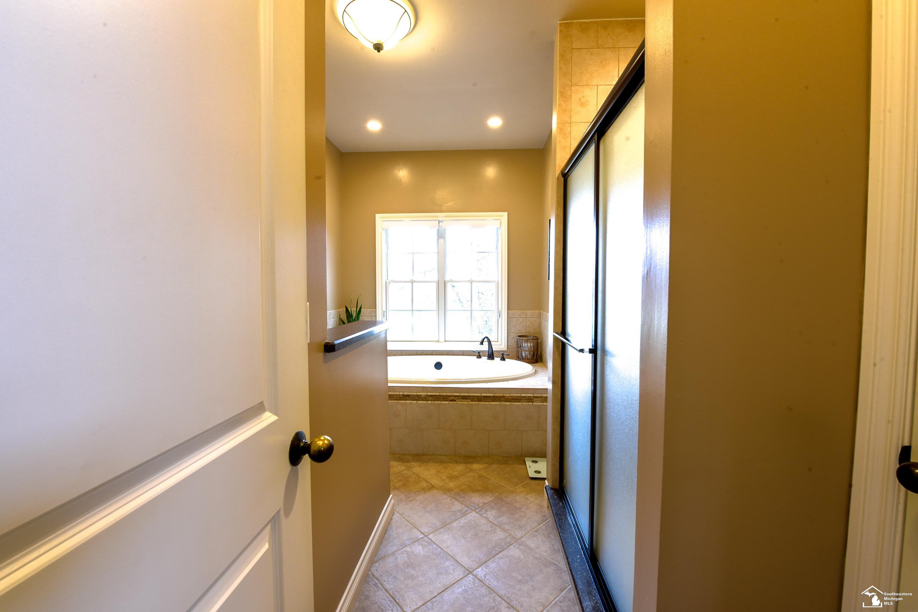 327 Pebble Beach Drive, Monroe, MI 48162 — Photo 27