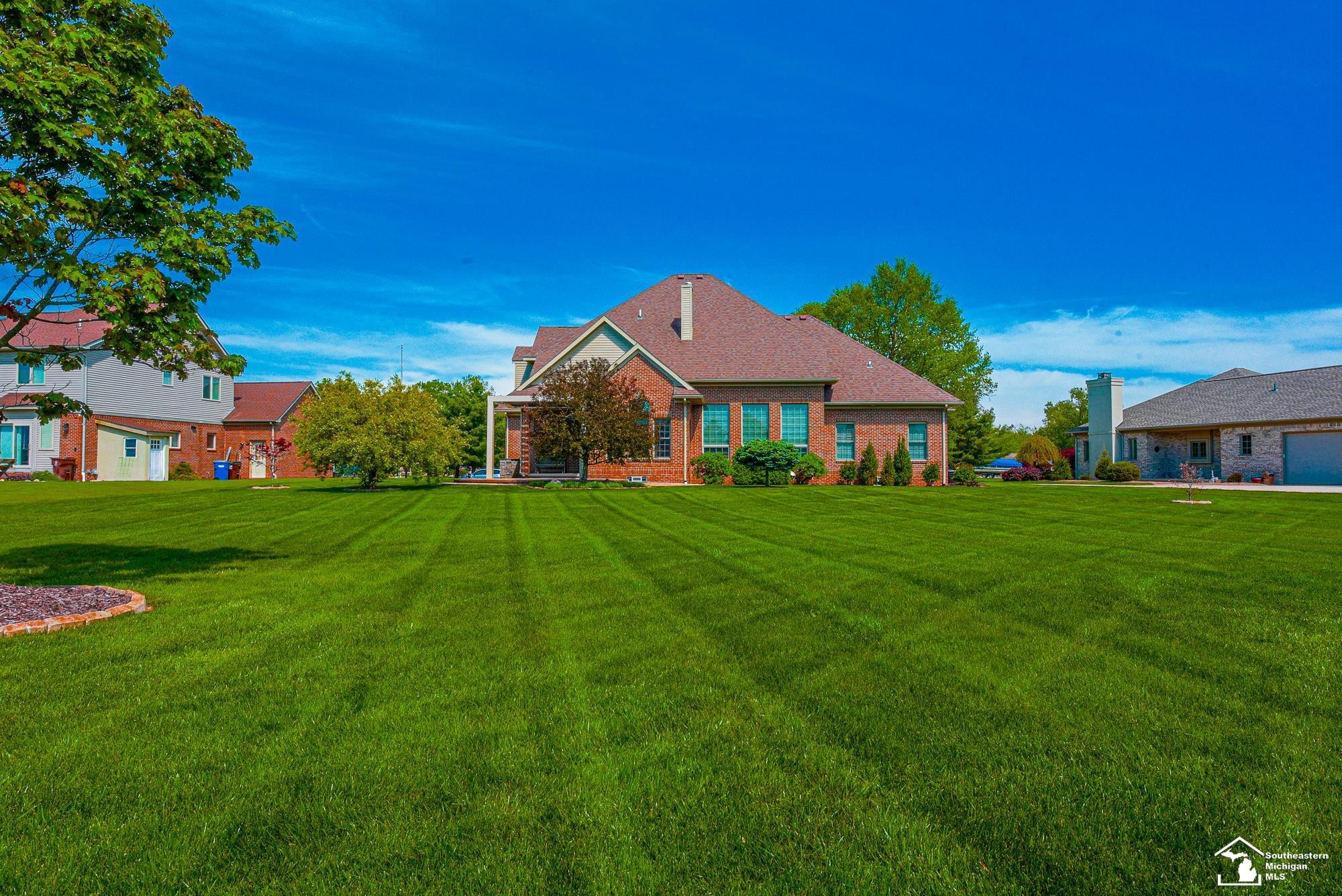 327 Pebble Beach Drive, Monroe, MI 48162 — Photo 52