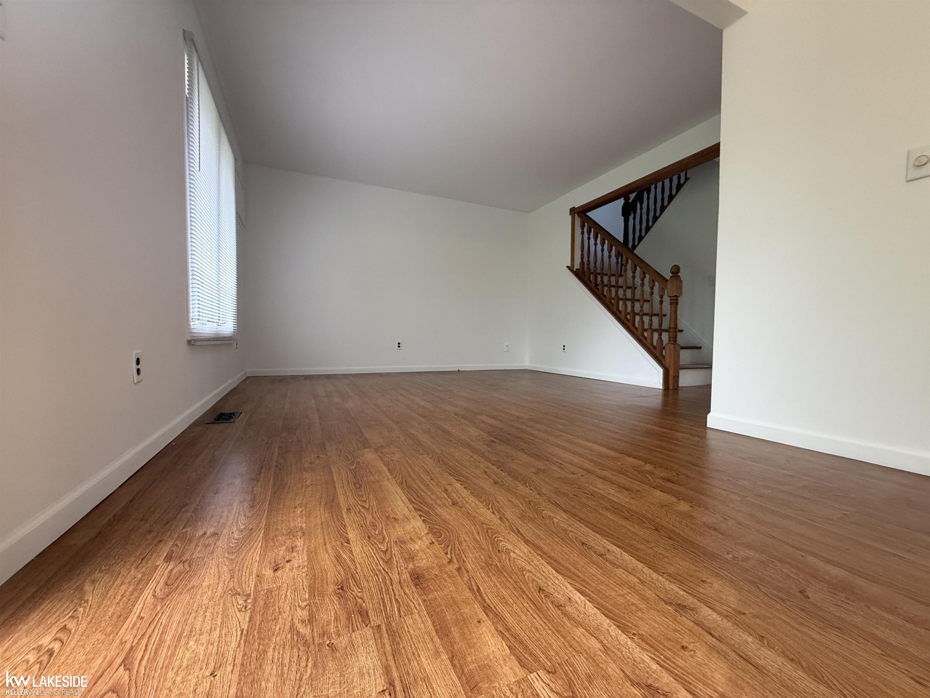 20016 Great Oaks Circle North Street, Clinton Twp, MI 48038 — Photo 5