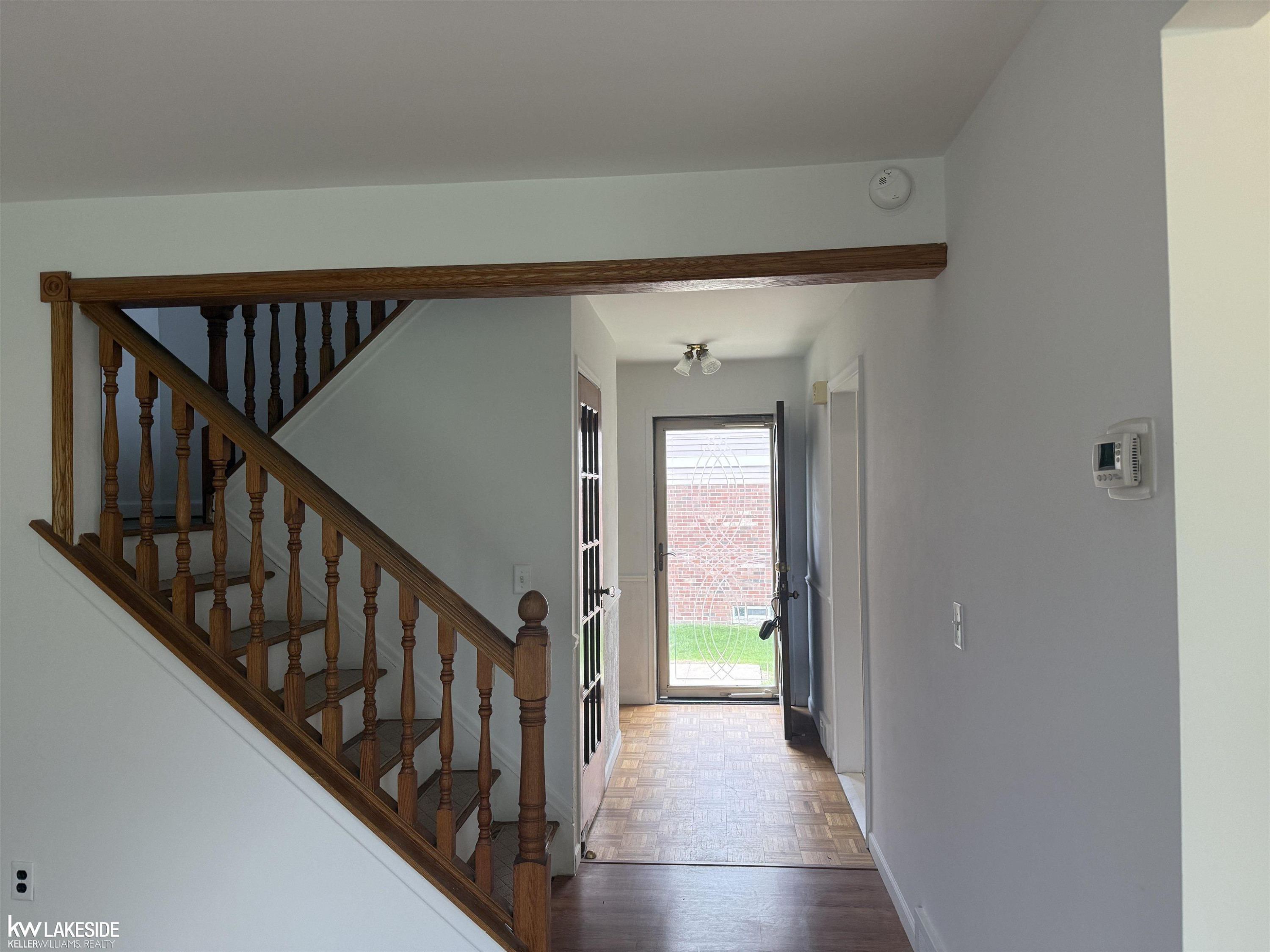 20016 Great Oaks Circle North Street, Clinton Twp, MI 48038 — Photo 6