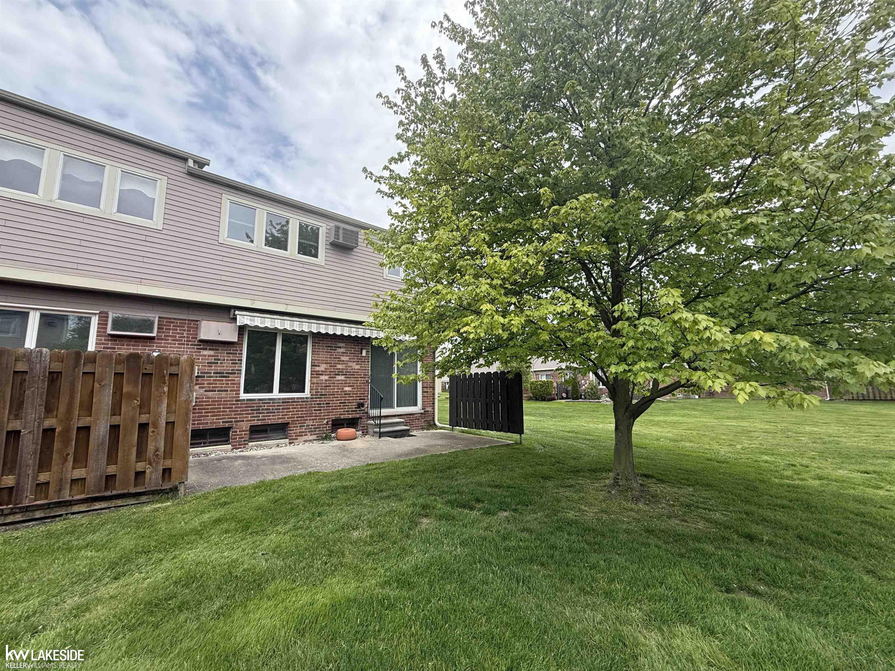 20016 Great Oaks Circle North Street, Clinton Twp, MI 48038 — Photo 13