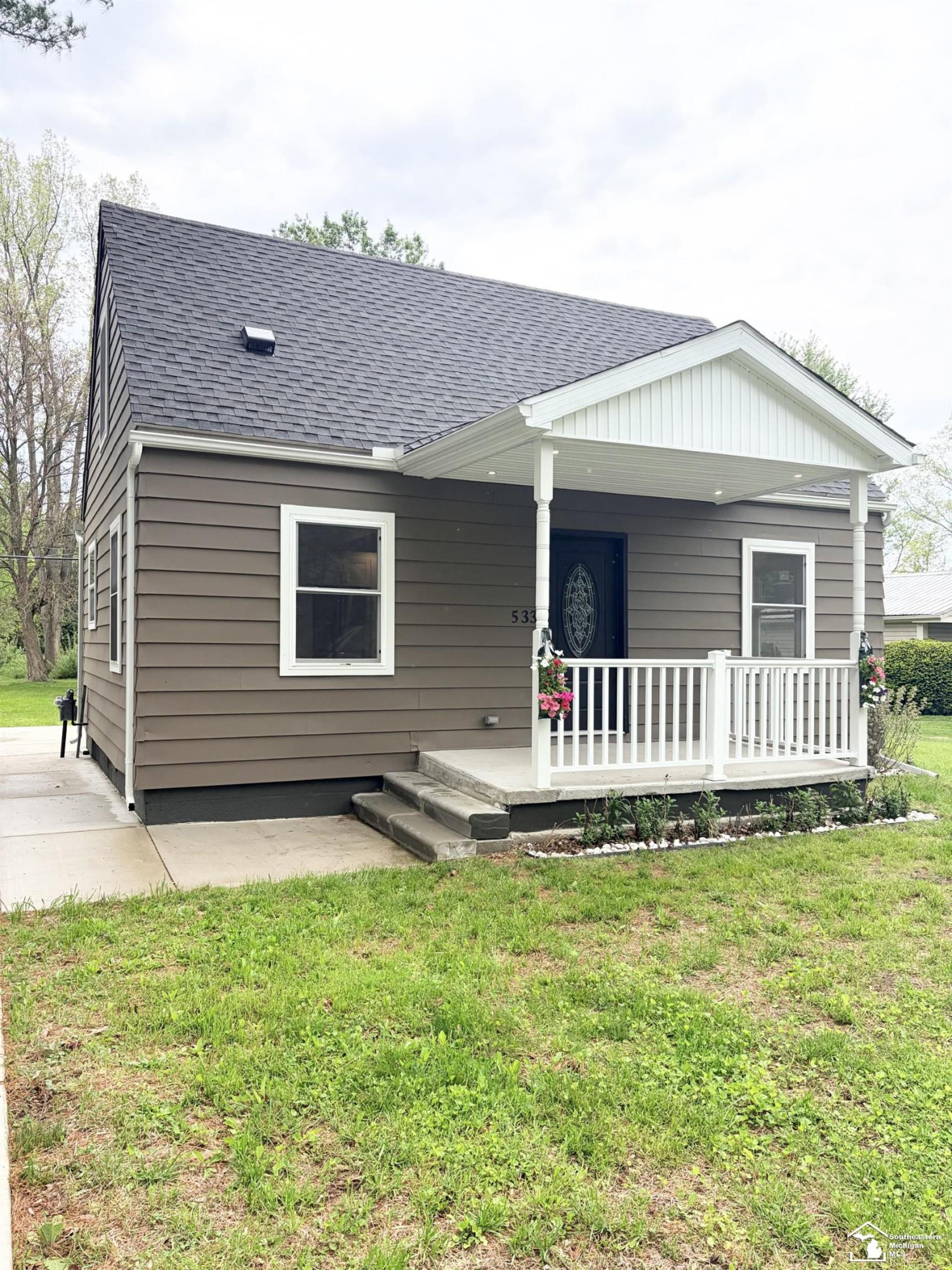 533 Center Street, Carleton, MI 48117 — Photo 2